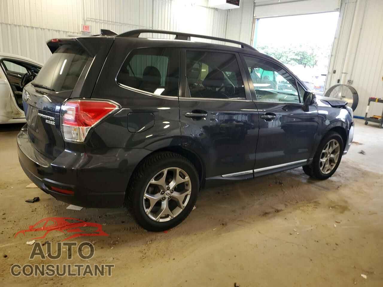 SUBARU FORESTER 2017 - JF2SJAWC1HH470484