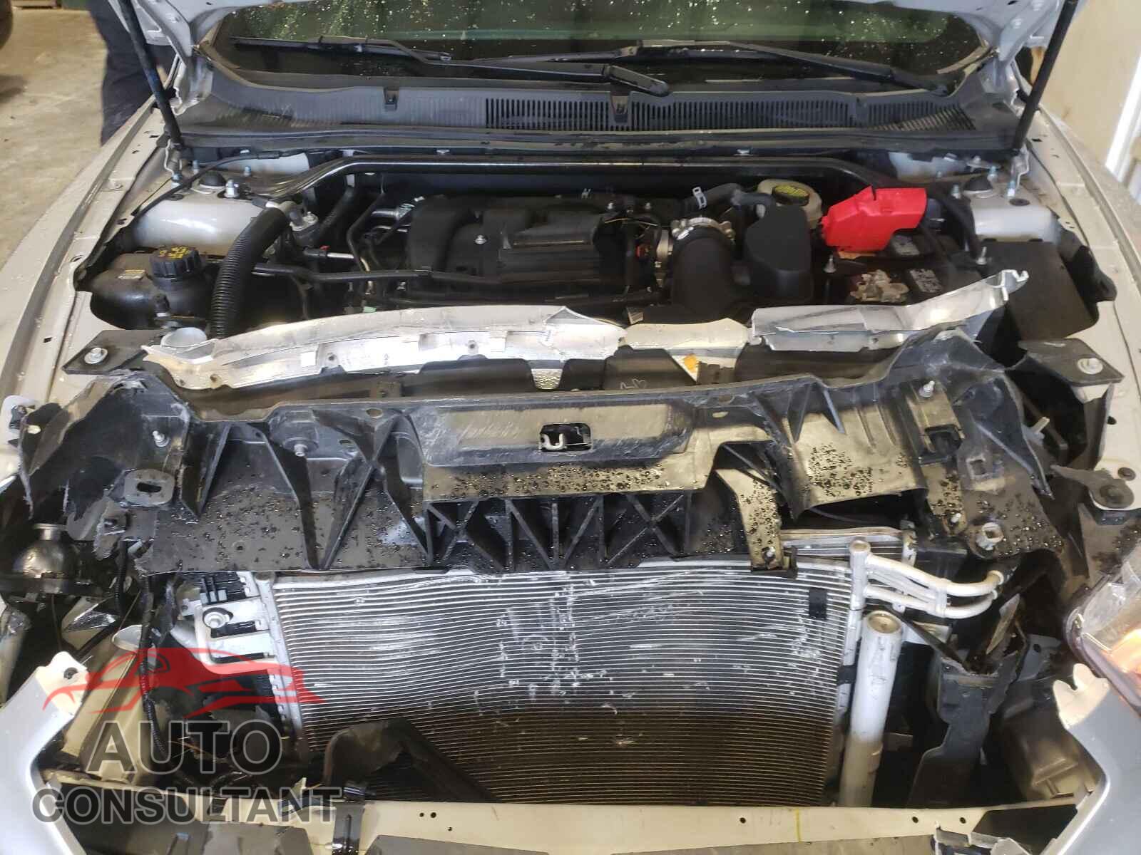 FORD TAURUS 2017 - 1FAHP2F84HG128192