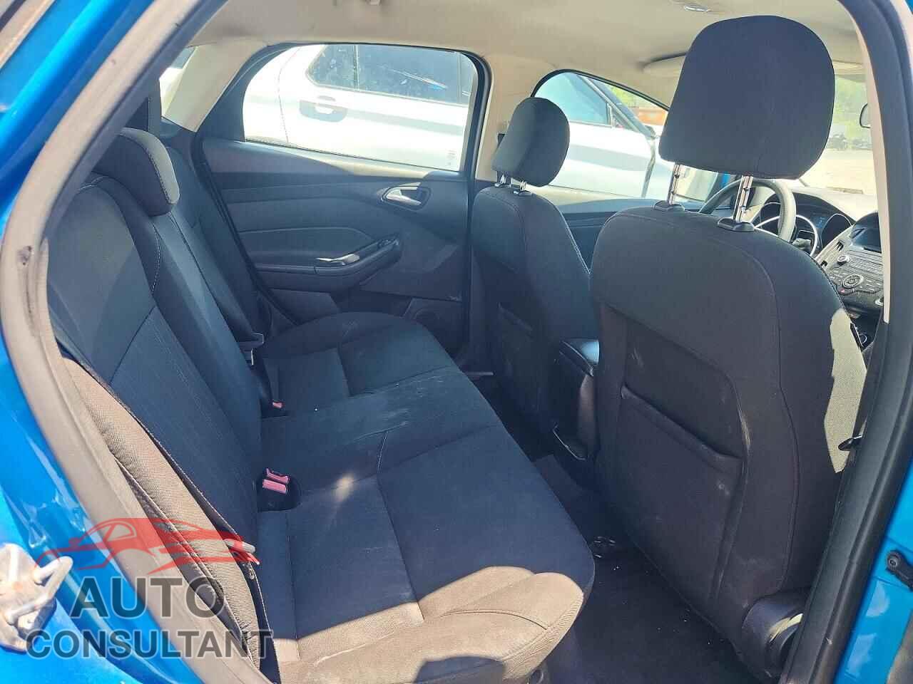 FORD FOCUS 2016 - 1FADP3F23GL220321