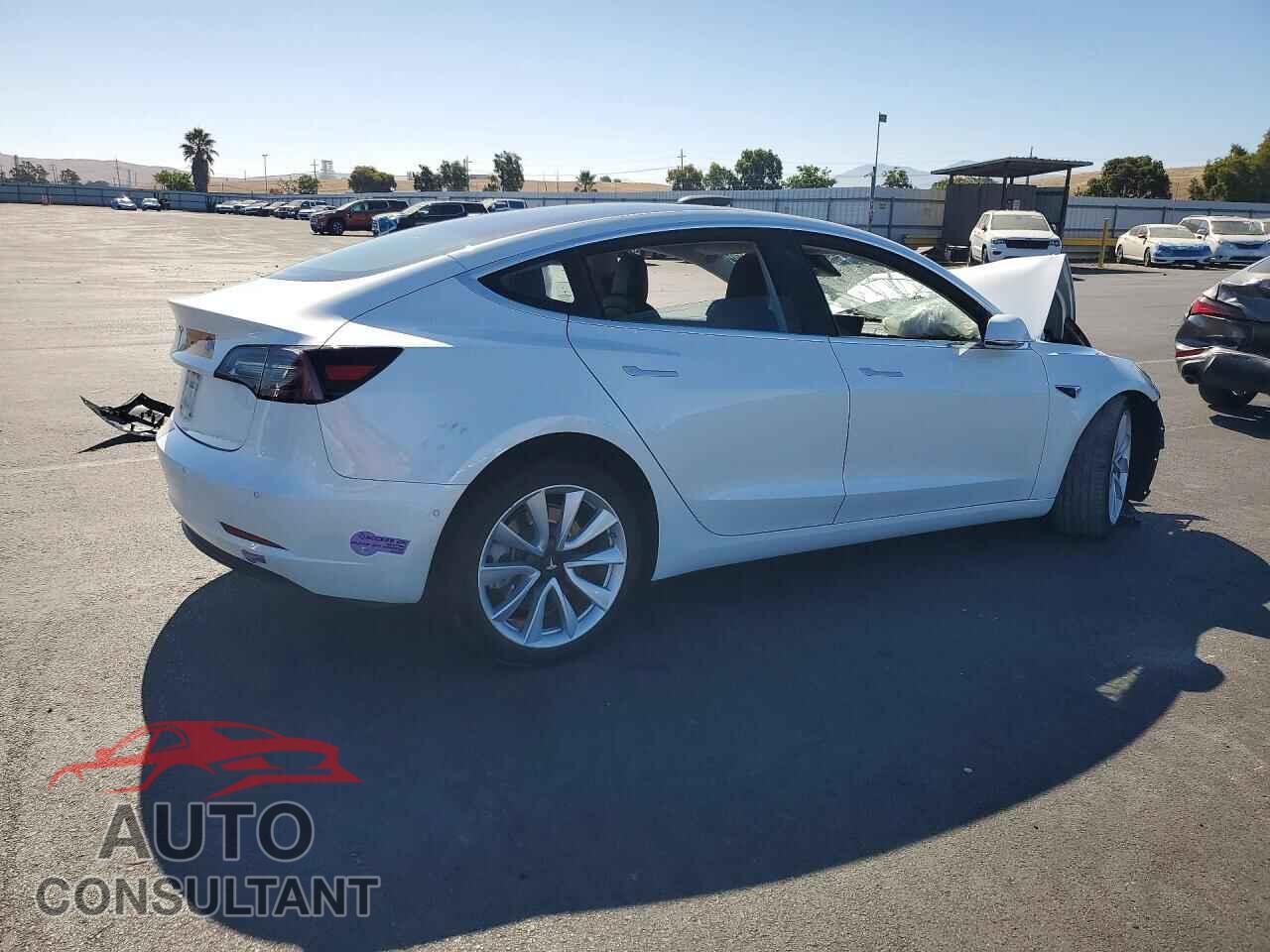 TESLA MODEL 3 2018 - 5YJ3E1EA2JF164780