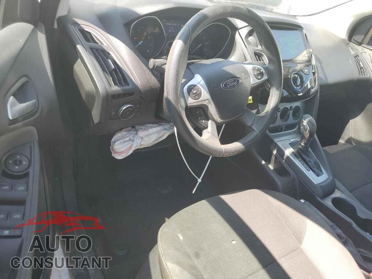 FORD FOCUS 2014 - 1FADP3F2XEL225660