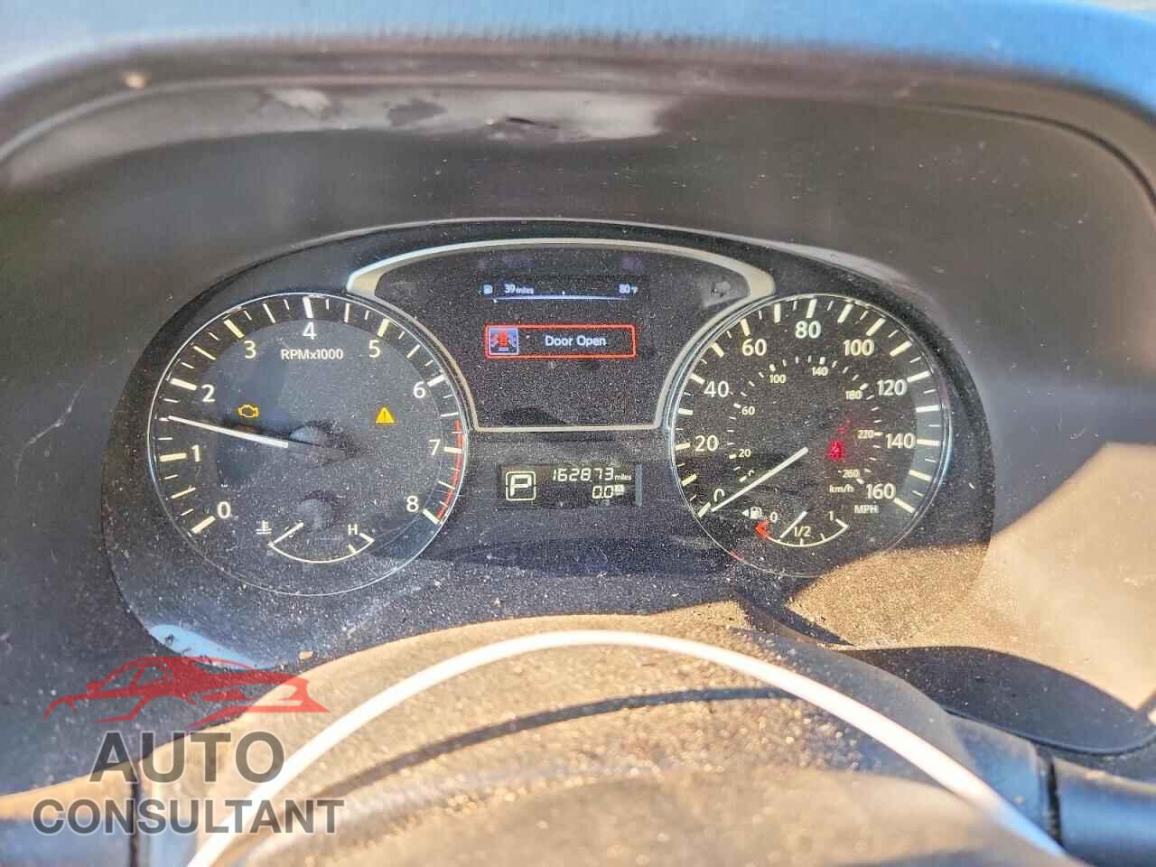 NISSAN PATHFINDER 2014 - 5N1AR2MN5EC731133