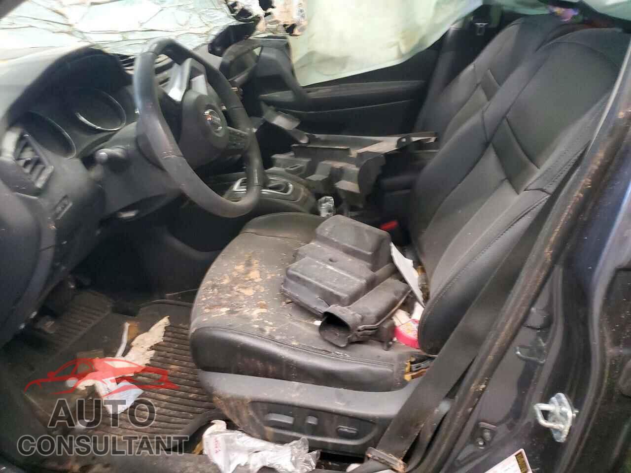 NISSAN ROGUE 2017 - 5N1AT2MTXHC868220