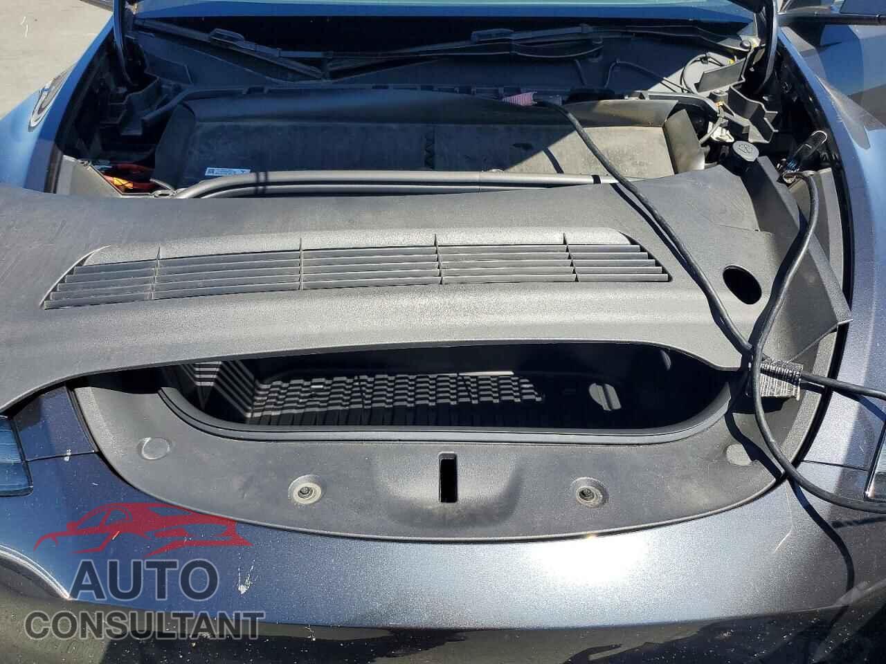 TESLA MODEL Y 2024 - 7SAYGDEF6RF076777