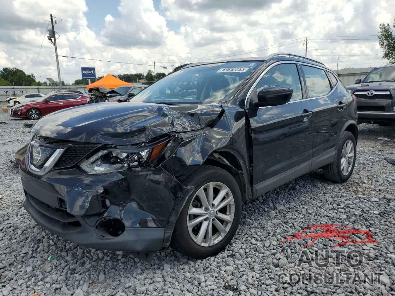 NISSAN ROGUE 2018 - JN1BJ1CP5JW189248