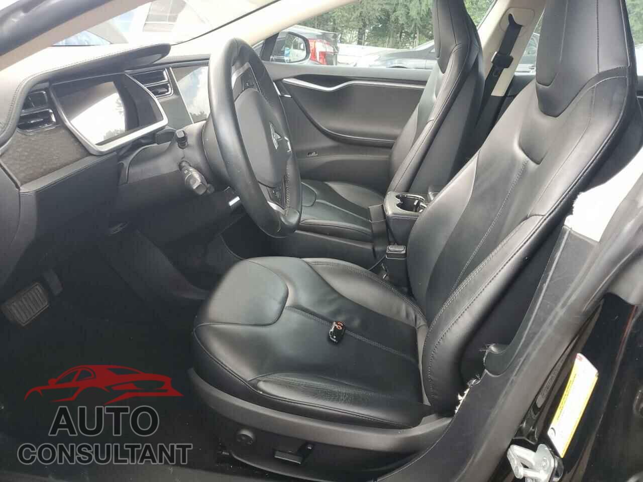 TESLA MODEL S 2013 - 5YJSA1CN8DFP06126