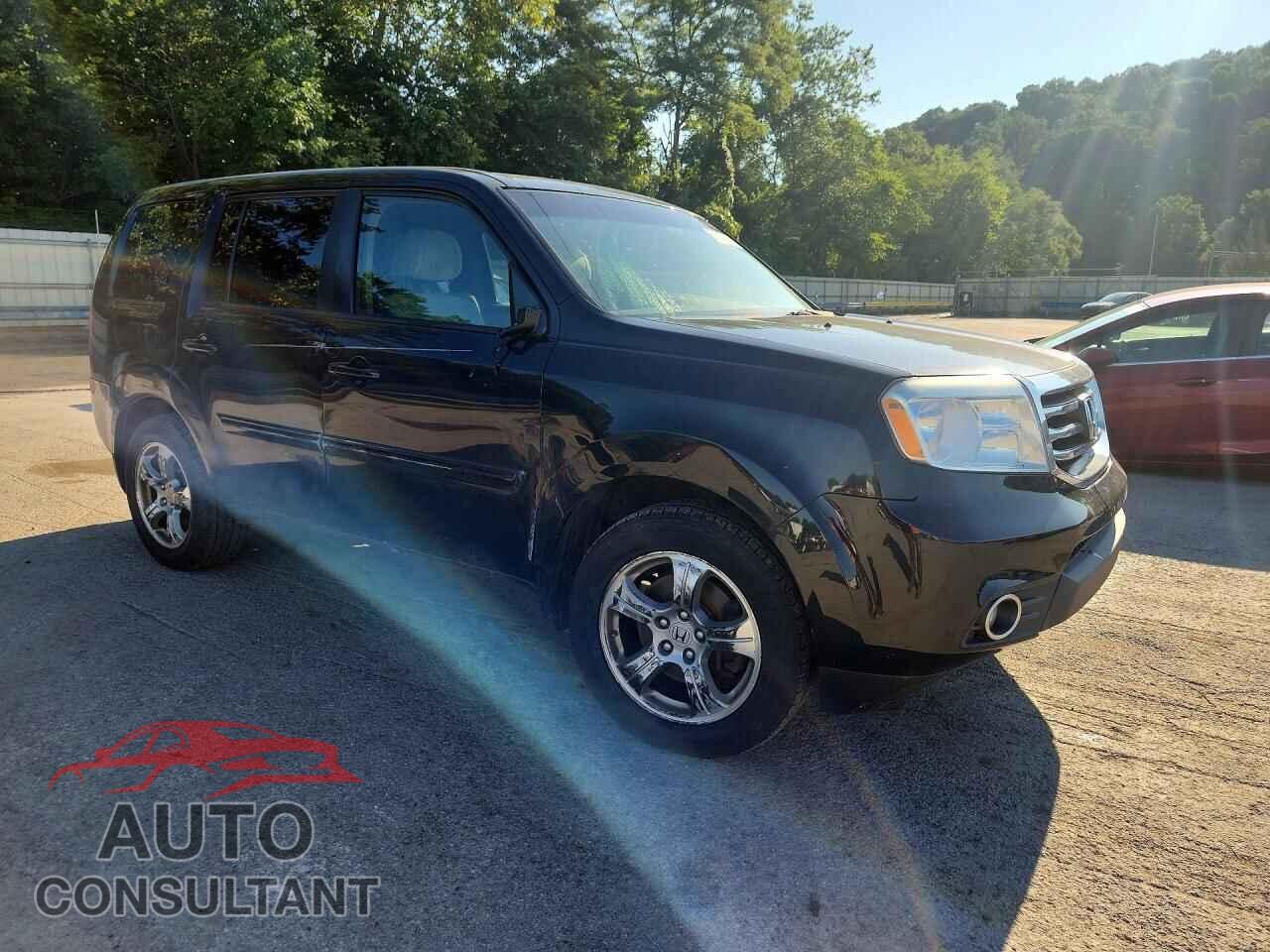 HONDA PILOT 2013 - 5FNYF4H49DB076954