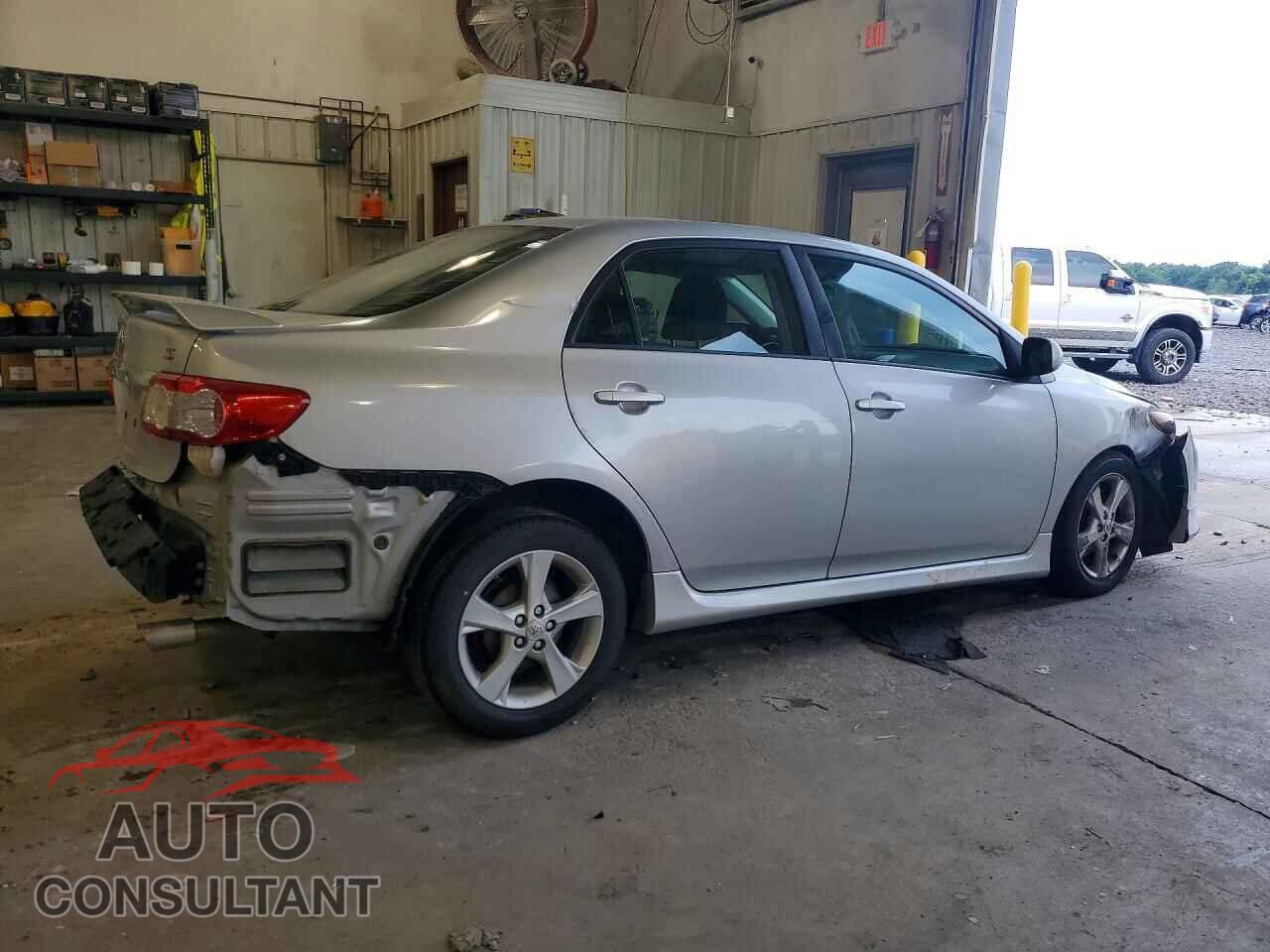 TOYOTA COROLLA 2011 - 2T1BU4EE8BC685737