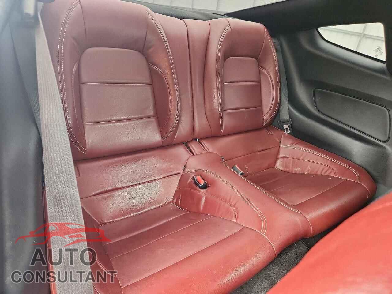 FORD MUSTANG 2015 - 1FA6P8TH1F5325960