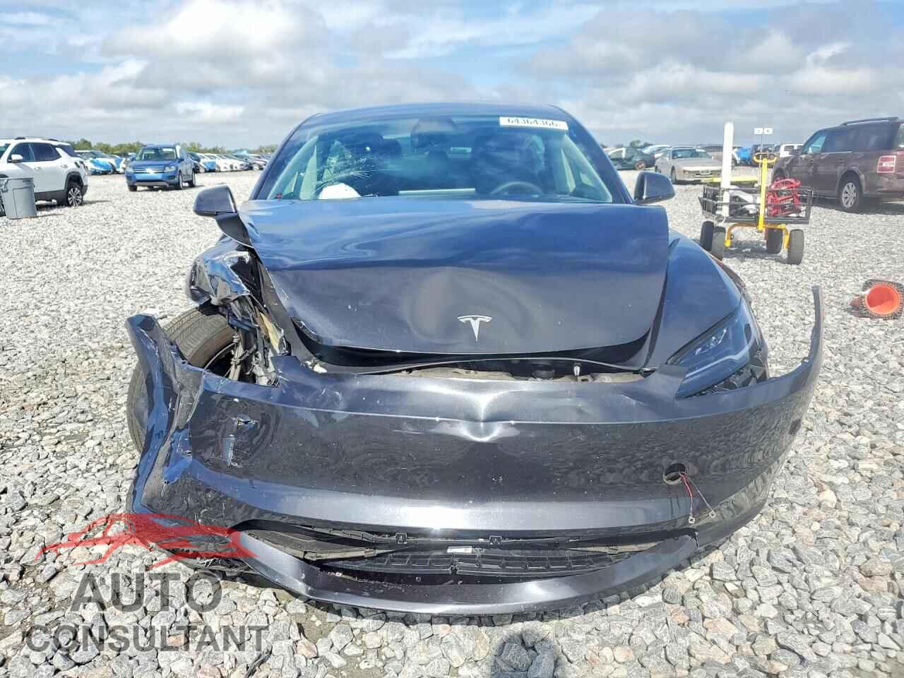 TESLA MODEL 3 2025 - 5YJ3E1EA4SF936018