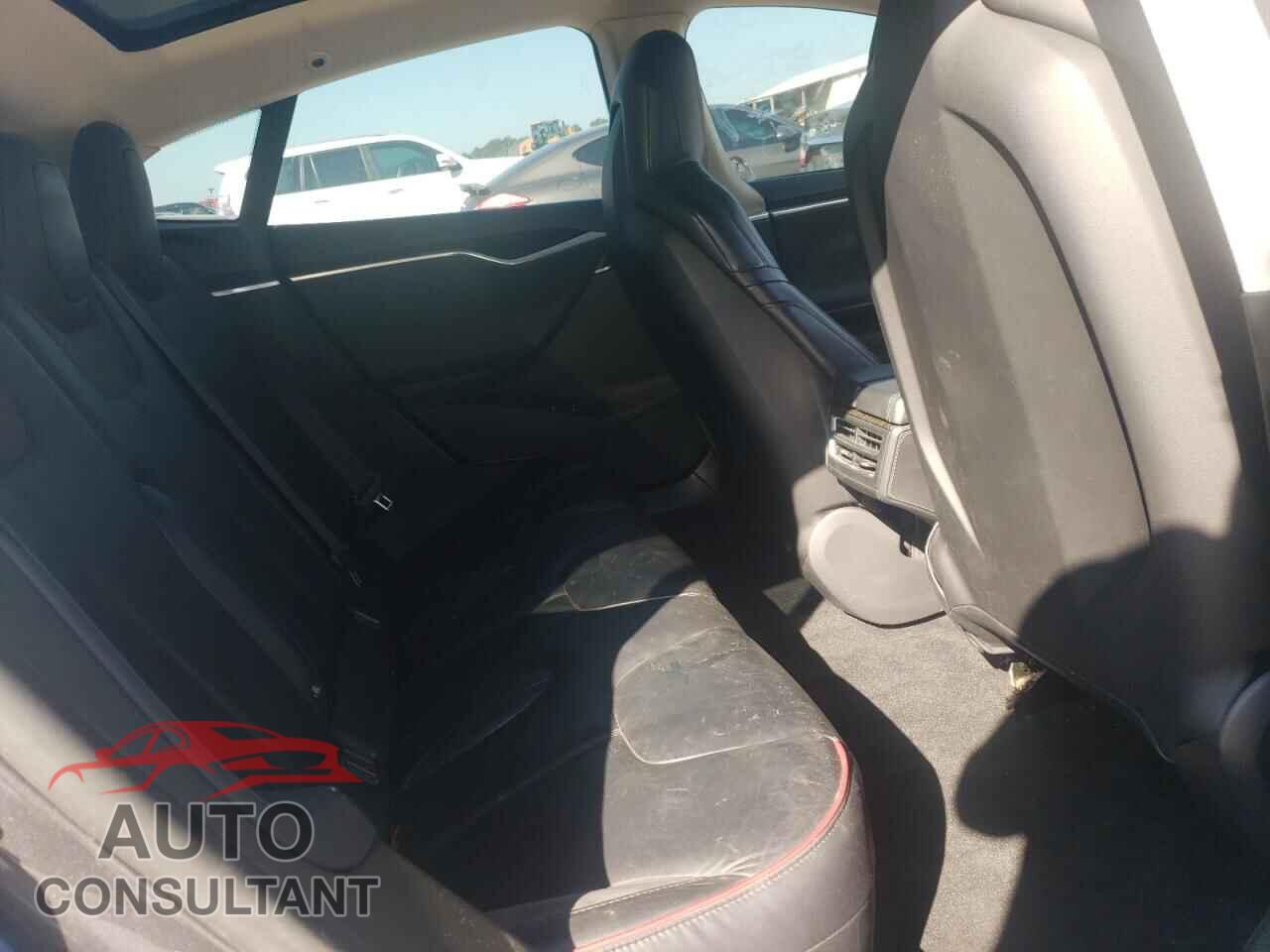TESLA MODEL S 2014 - 5YJSA1H26EFP67409