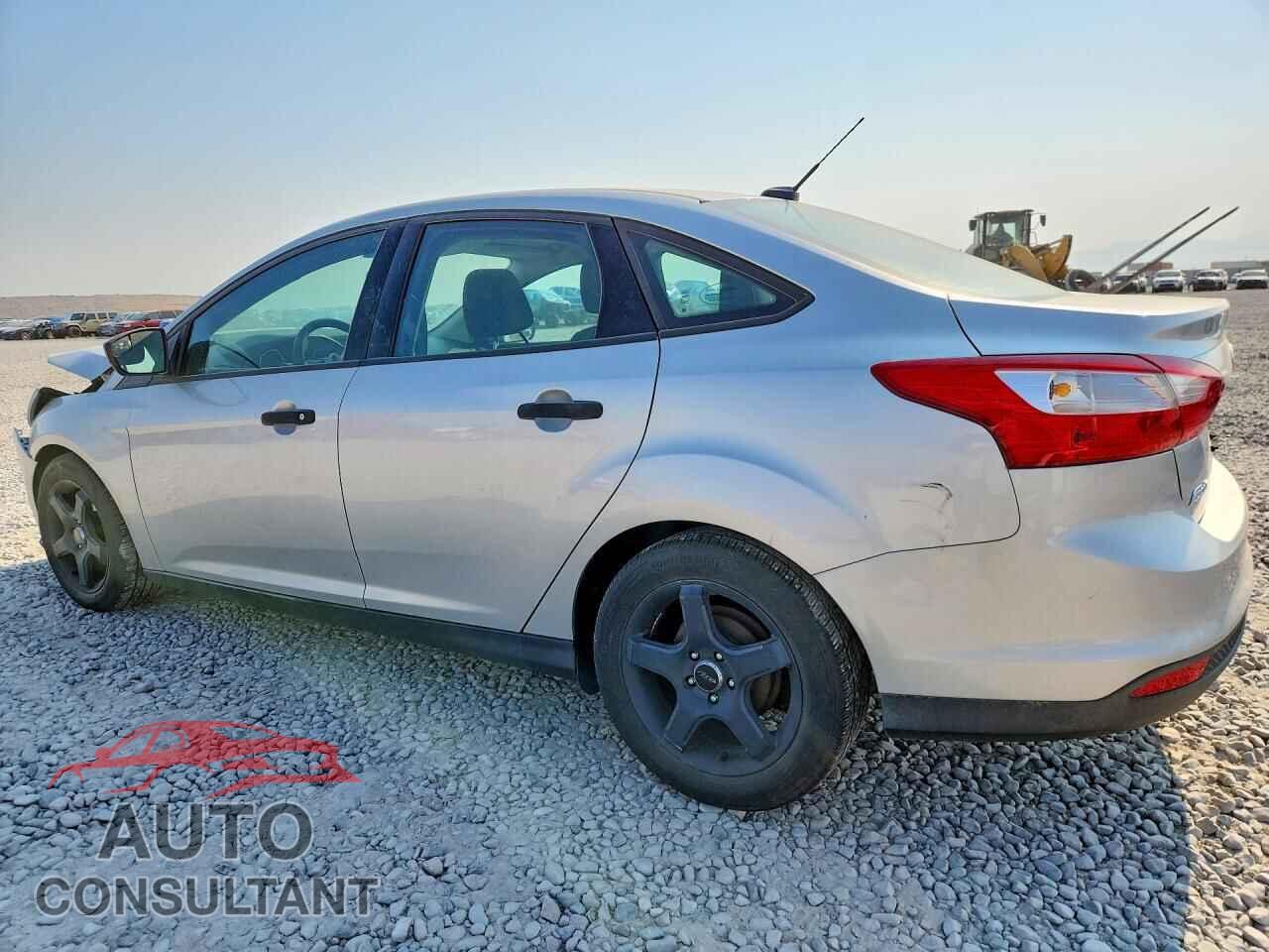 FORD FOCUS 2014 - 1FADP3E26EL390798