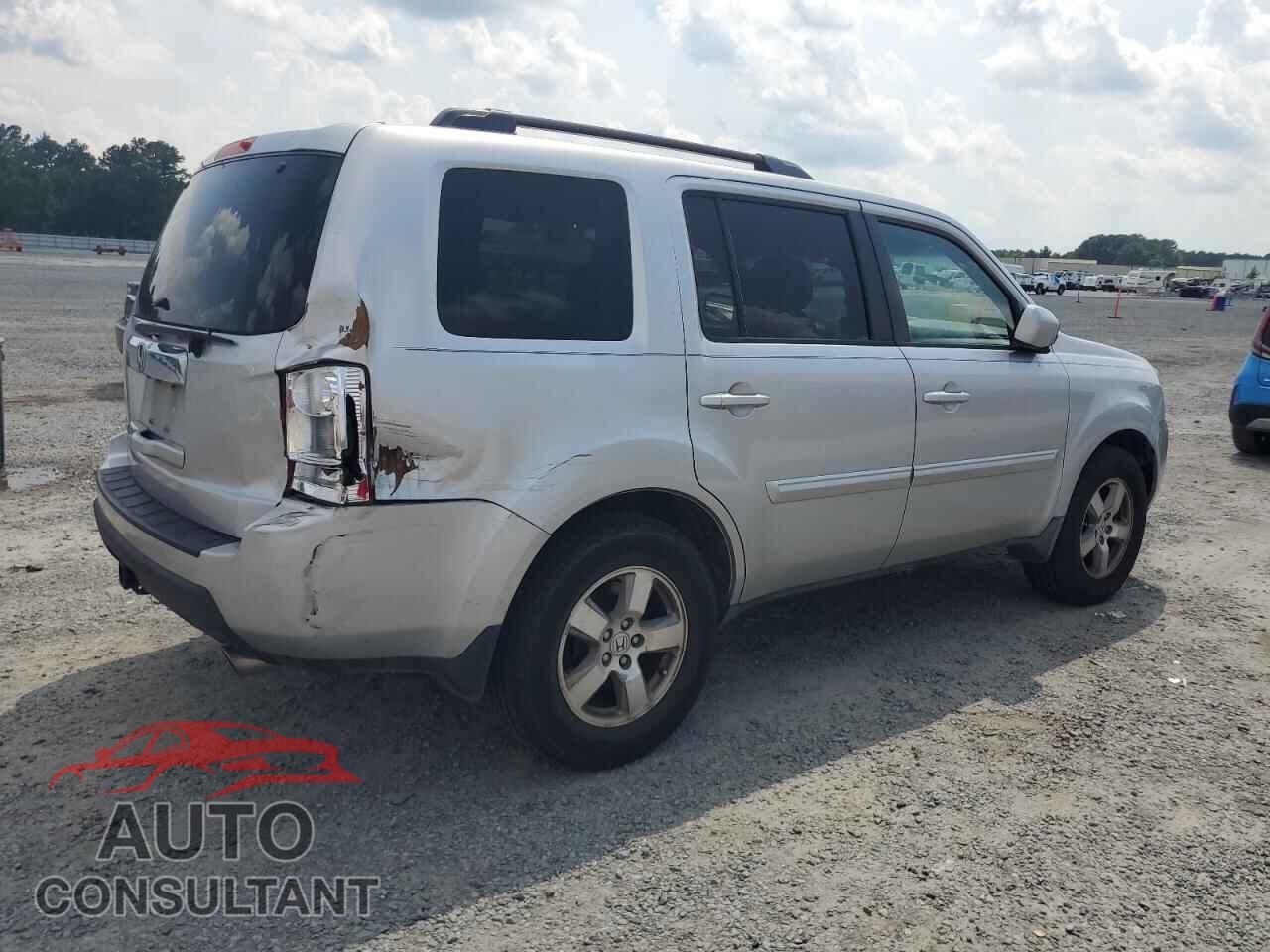 HONDA PILOT 2011 - 5FNYF3H61BB008835