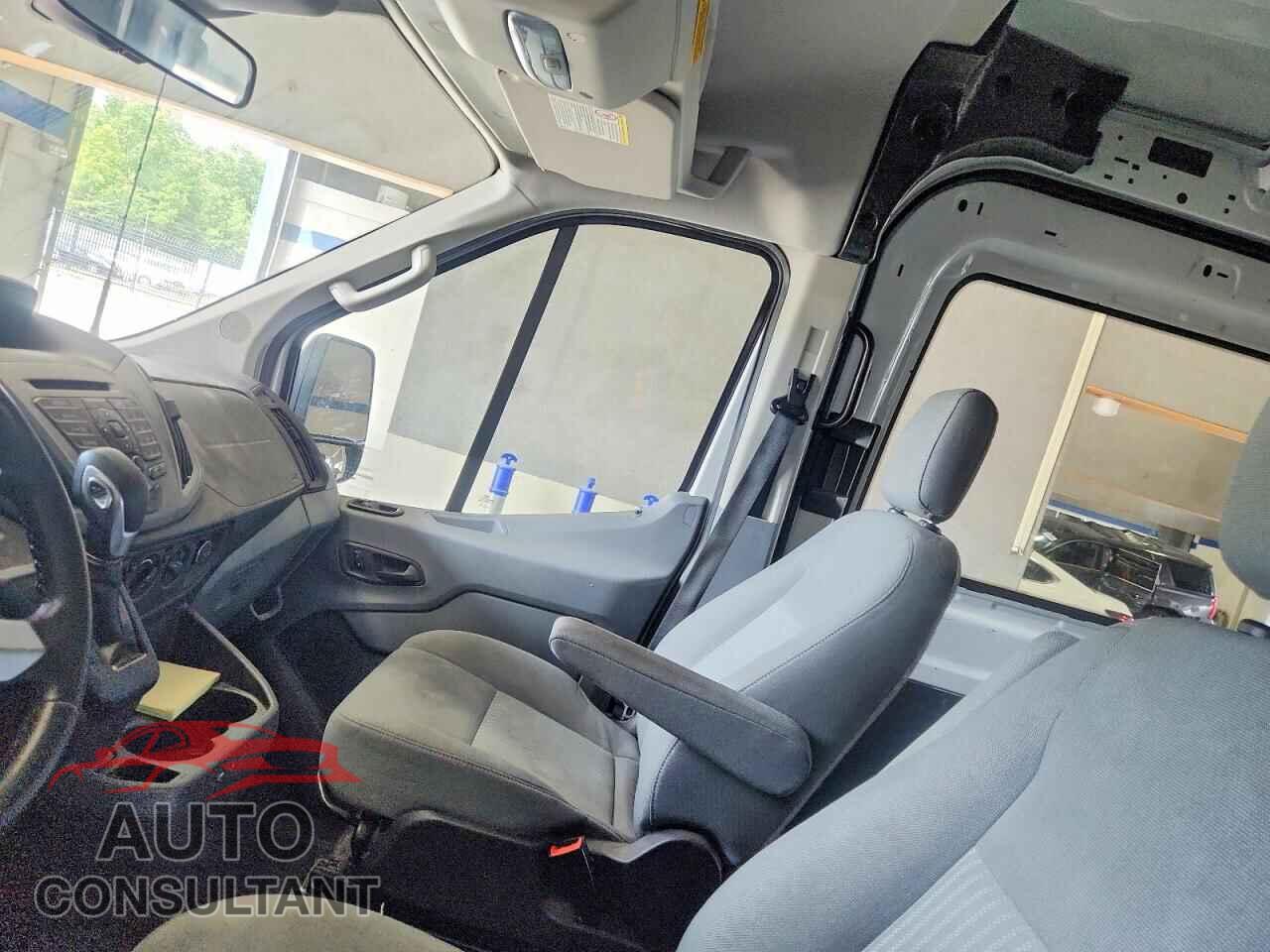 FORD TRANSIT 2015 - 1FTNE2CM3FKB25170