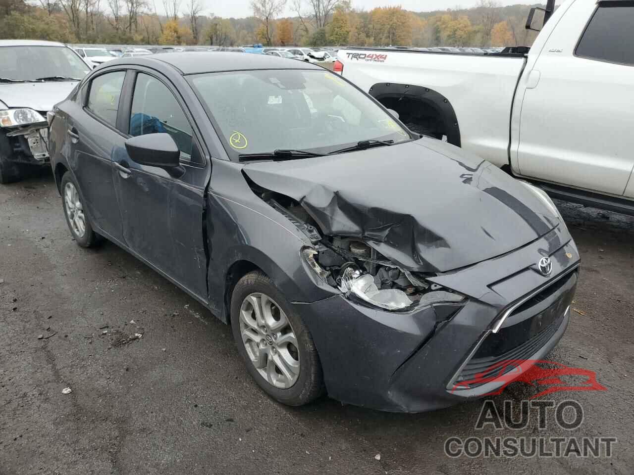 TOYOTA YARIS 2017 - 3MYDLBYV3HY169534