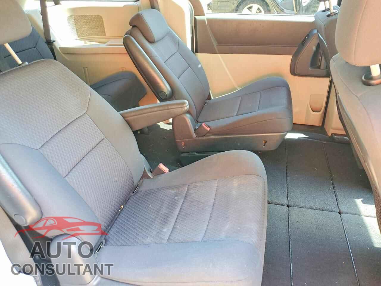 DODGE CARAVAN 2010 - 2D4RN5D18AR181402