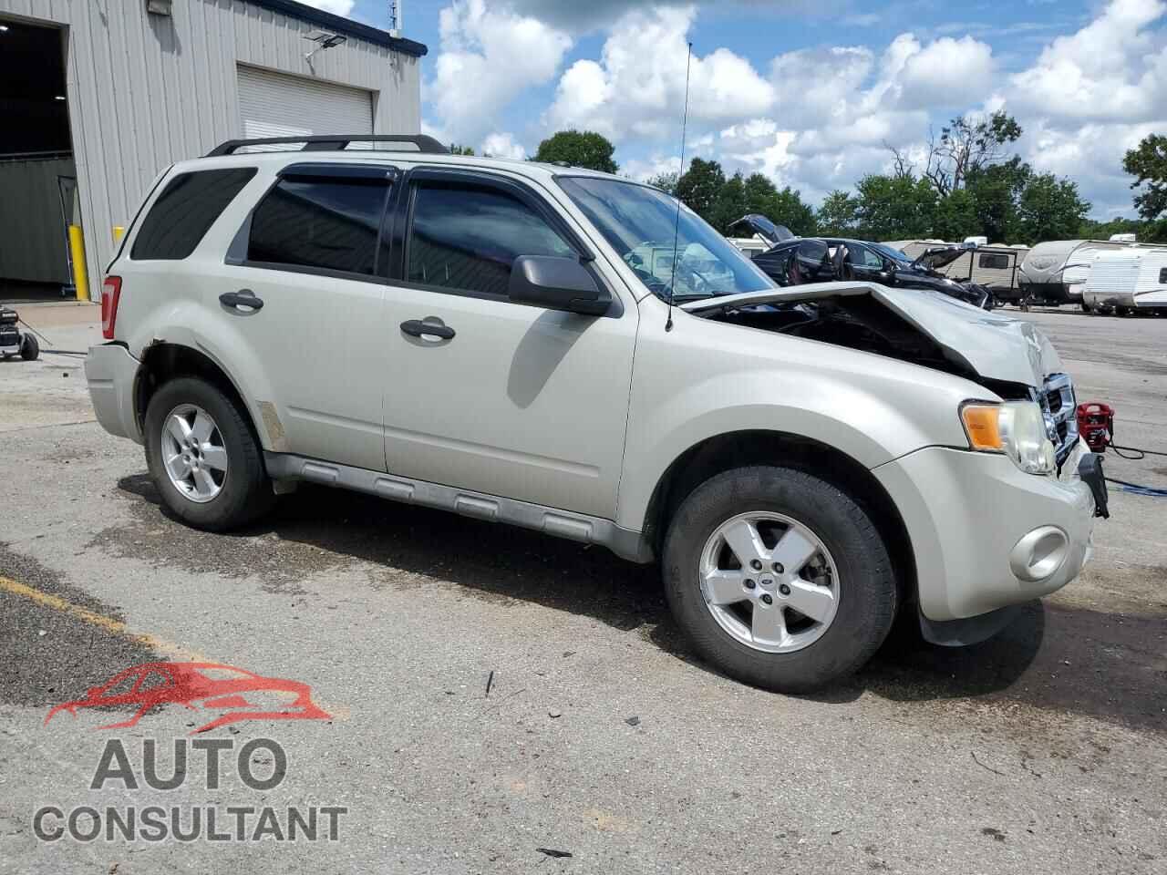 FORD ESCAPE 2009 - 1FMCU03729KB08689