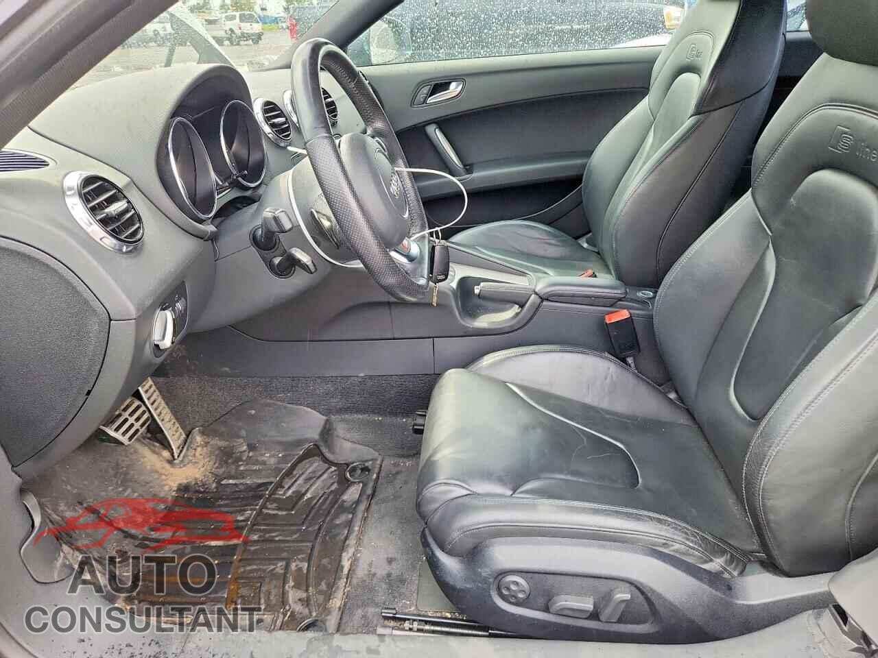 AUDI TT 2012 - TRUBFAFK9C1012643