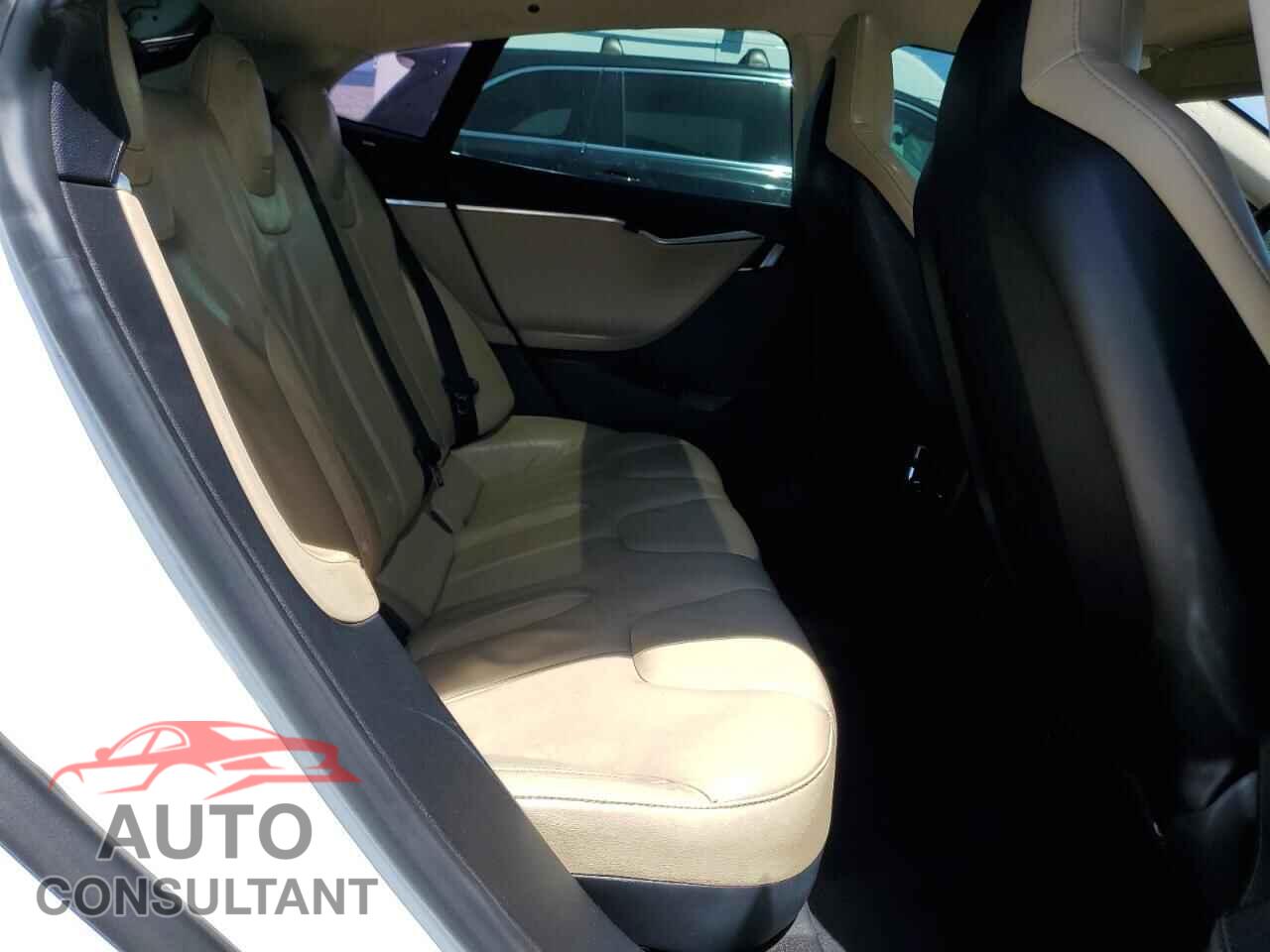 TESLA MODEL S 2013 - 5YJSA1CN3DFP05871