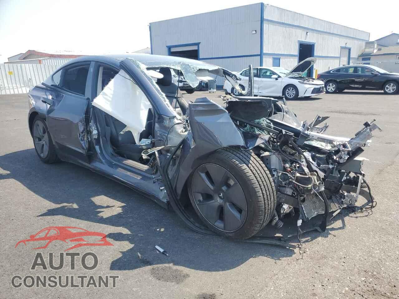 TESLA MODEL 3 2023 - 5YJ3E1EA4PF708835