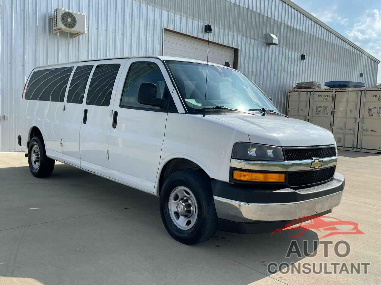 CHEVROLET EXPRESS 2019 - 1GAZGPFG4K1218660