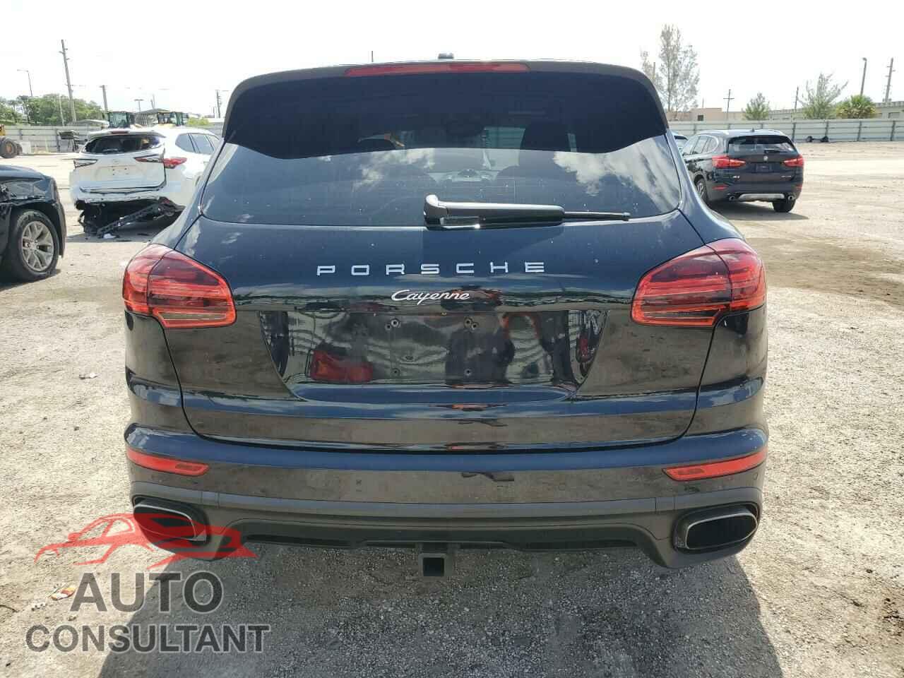 PORSCHE CAYENNE 2016 - WP1AA2A22GLA03759