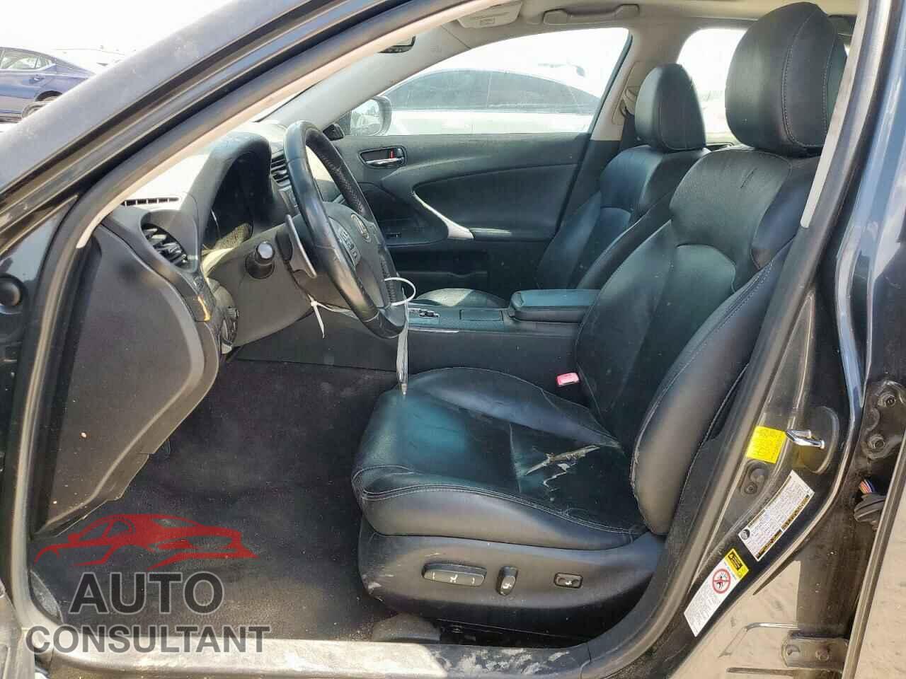 LEXUS IS 2011 - JTHBE5C28B5027777