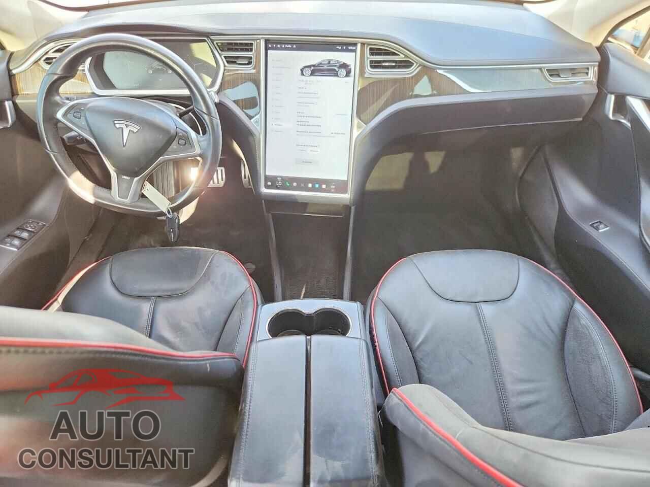 TESLA MODEL S 2013 - 5YJSA1DP2DFP11600