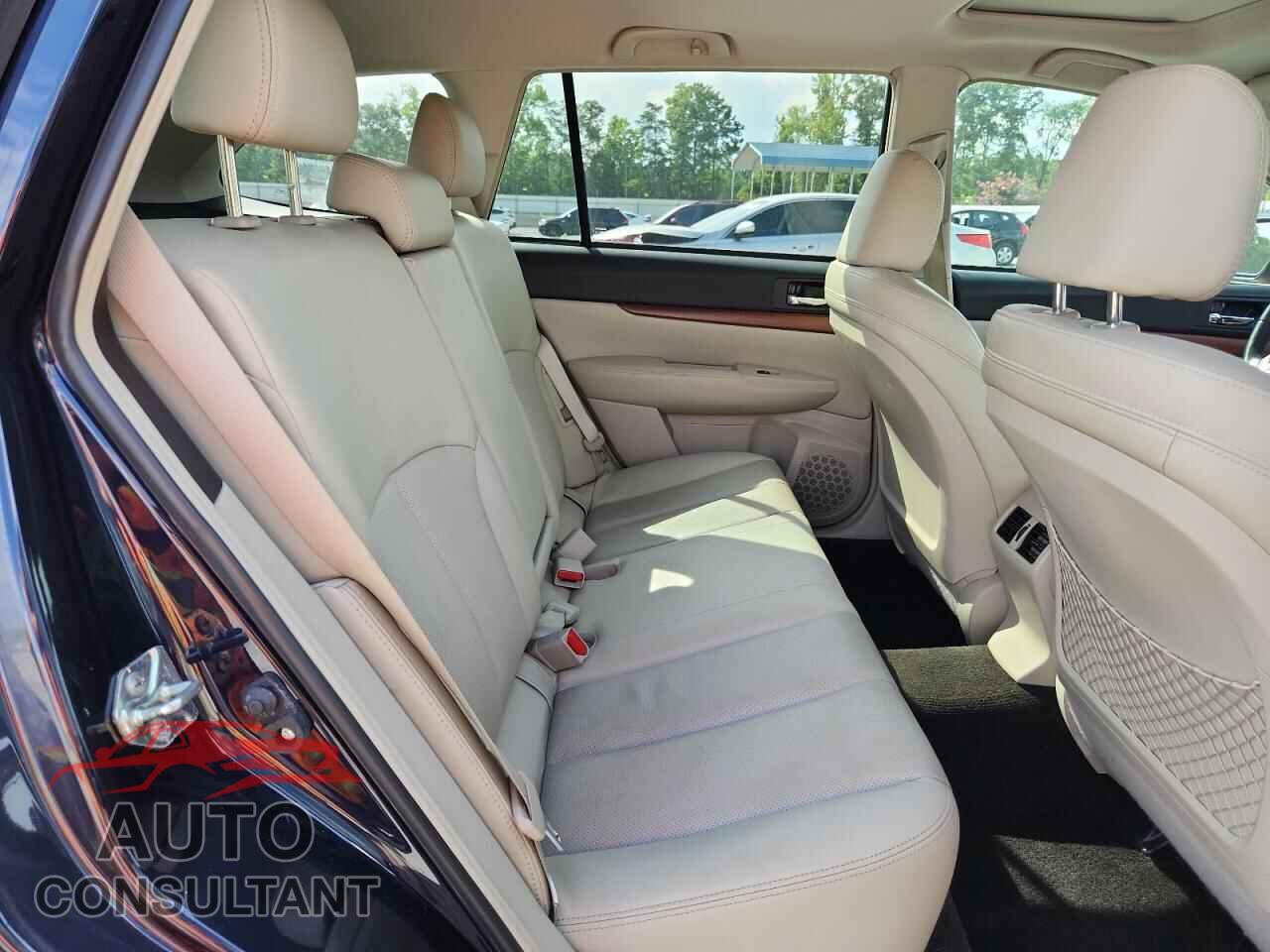 SUBARU OUTBACK 2013 - 4S4BRBKC8D3208970