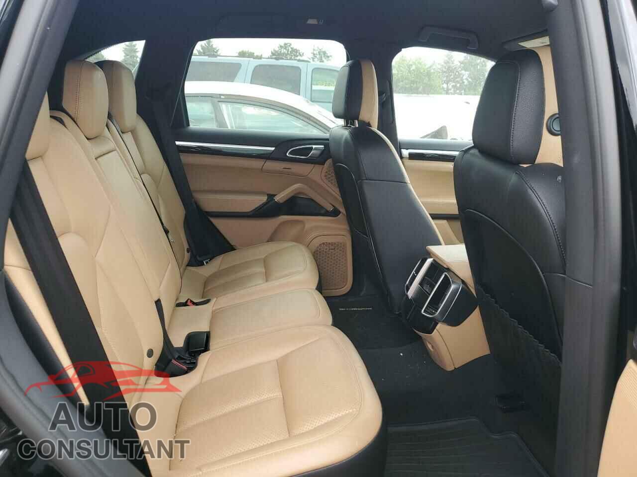 PORSCHE CAYENNE 2016 - WP1AA2A2XGKA37745