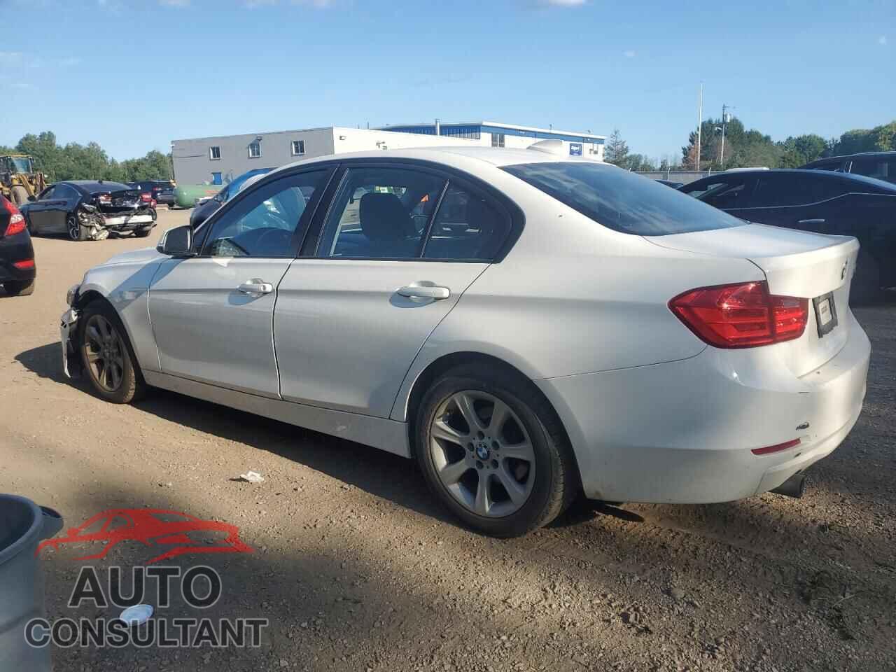 BMW 3 SERIES 2013 - WBA3B1C56DF461353