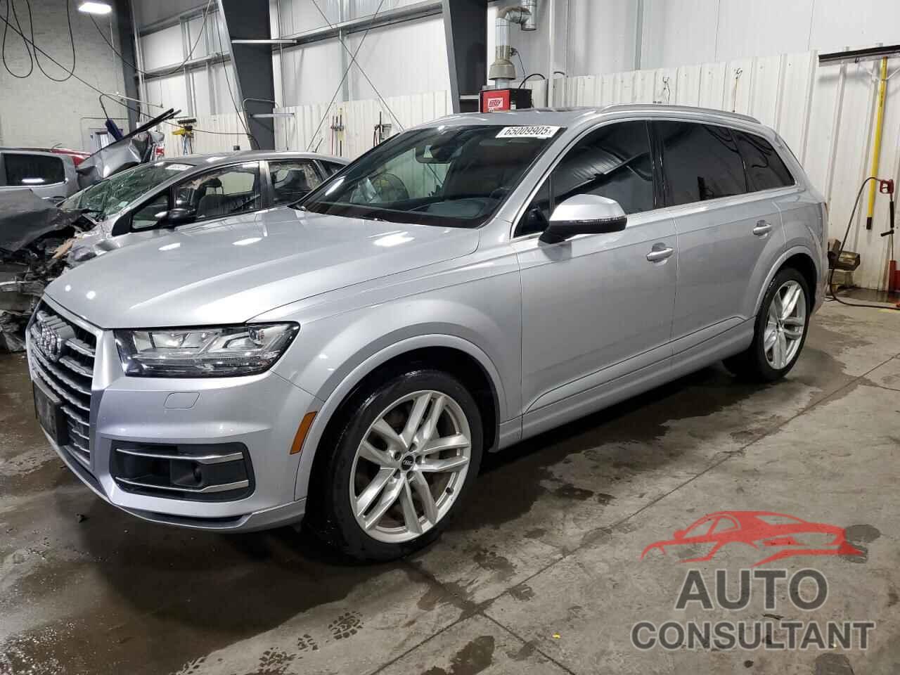 AUDI Q7 2018 - WA1VAAF71JD018900