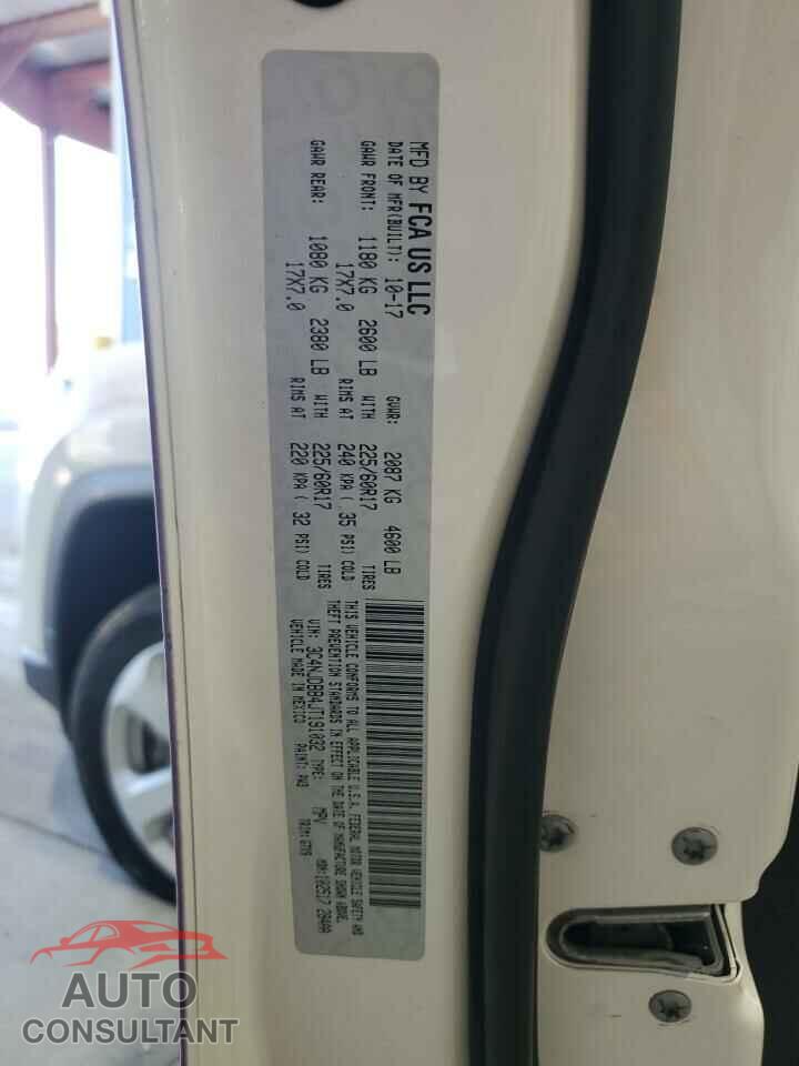 JEEP COMPASS 2018 - 3C4NJDBB4JT191032