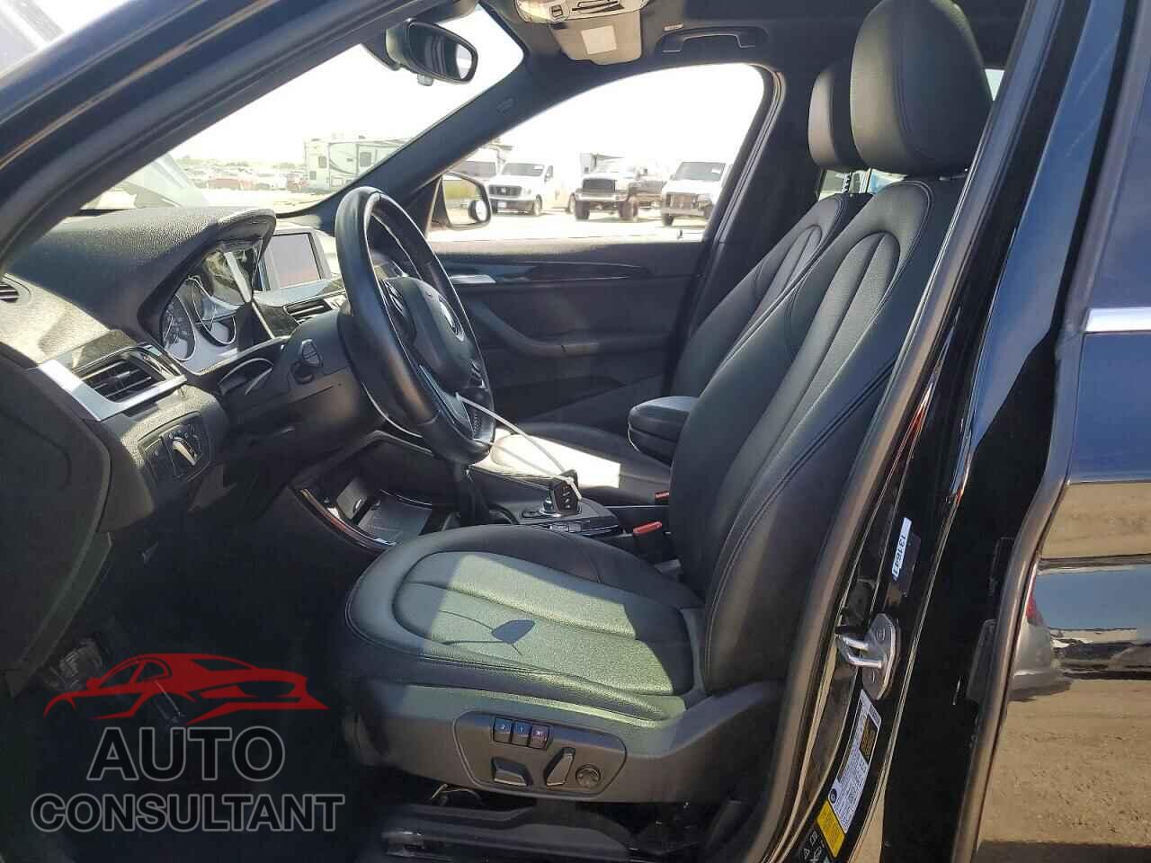 BMW X1 2016 - WBXHT3C34GP888564