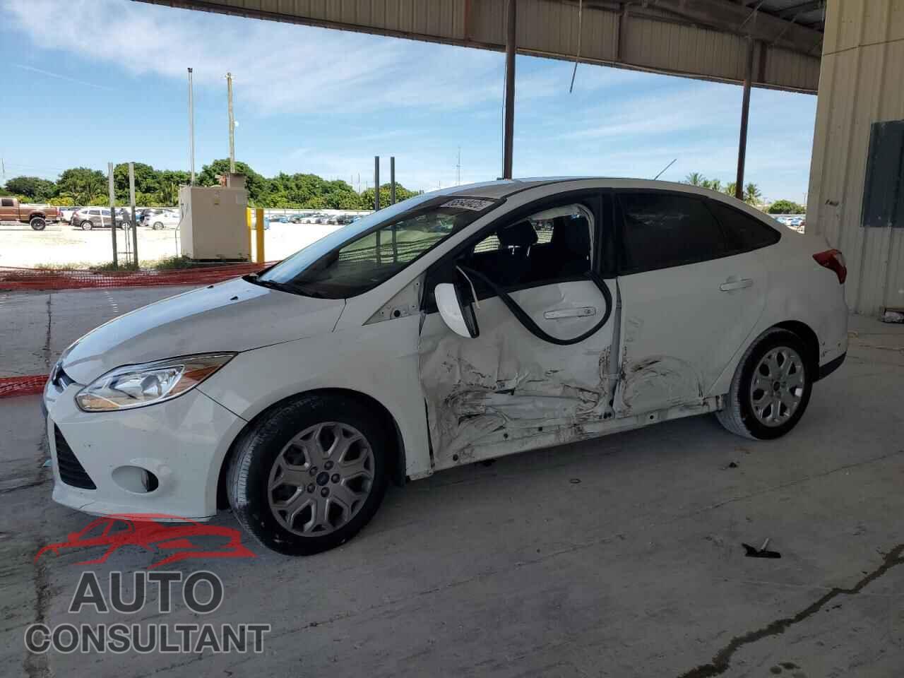 FORD FOCUS 2012 - 1FAHP3F22CL404399