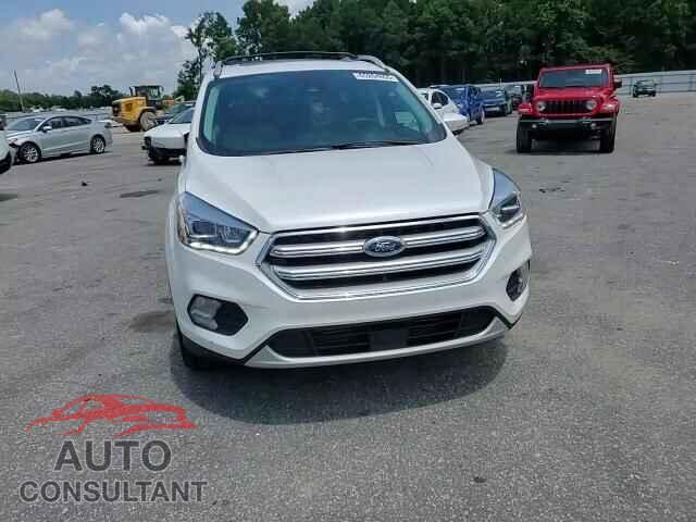 FORD ESCAPE 2017 - 1FMCU0J93HUB35570