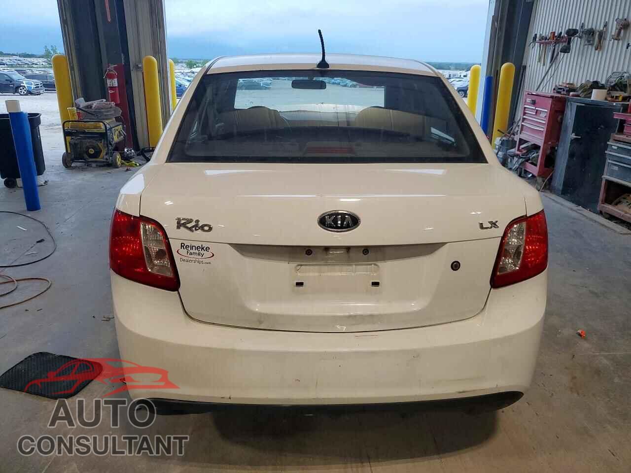 KIA RIO 2010 - KNADH4A32A6643438