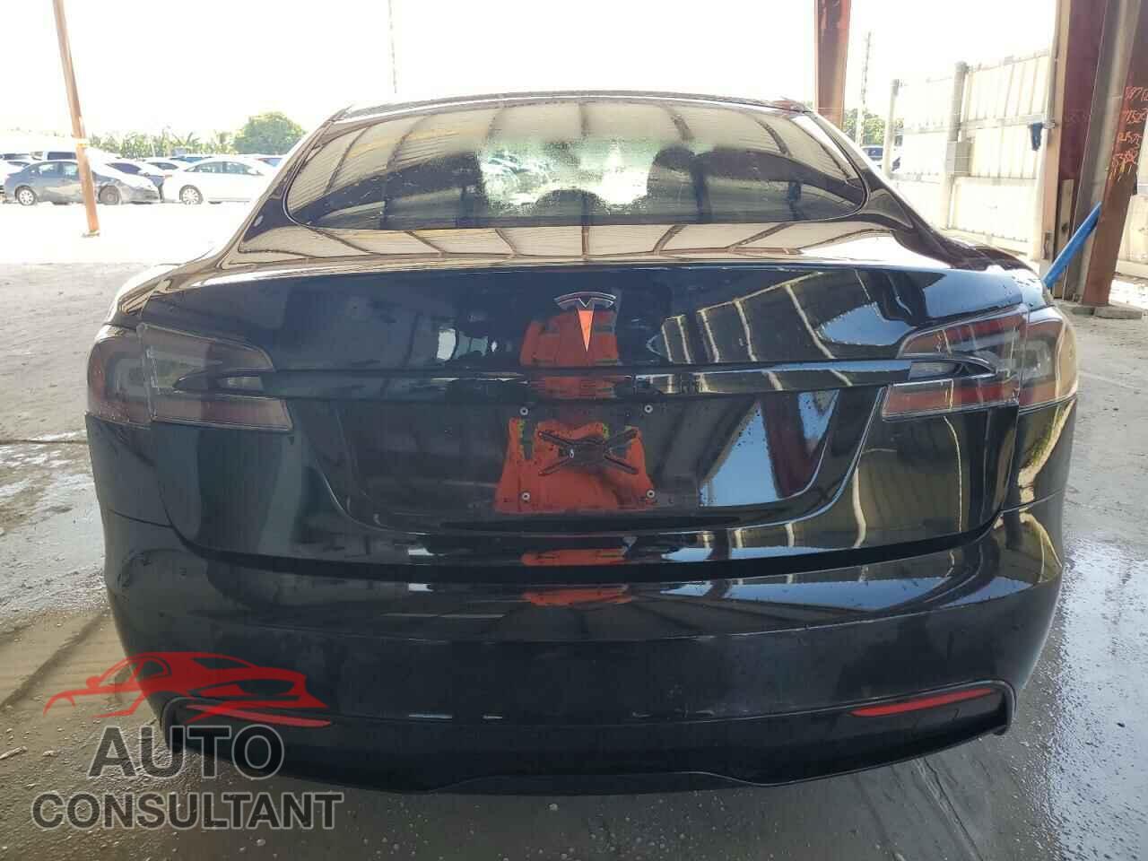 TESLA MODEL S 2021 - 5YJSA1E58MF434710