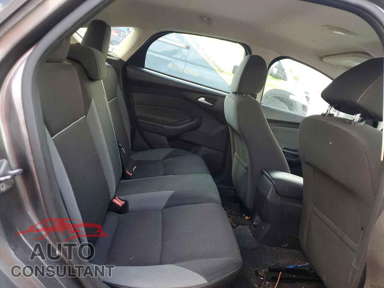 FORD FOCUS 2013 - 1FADP3K29DL373755