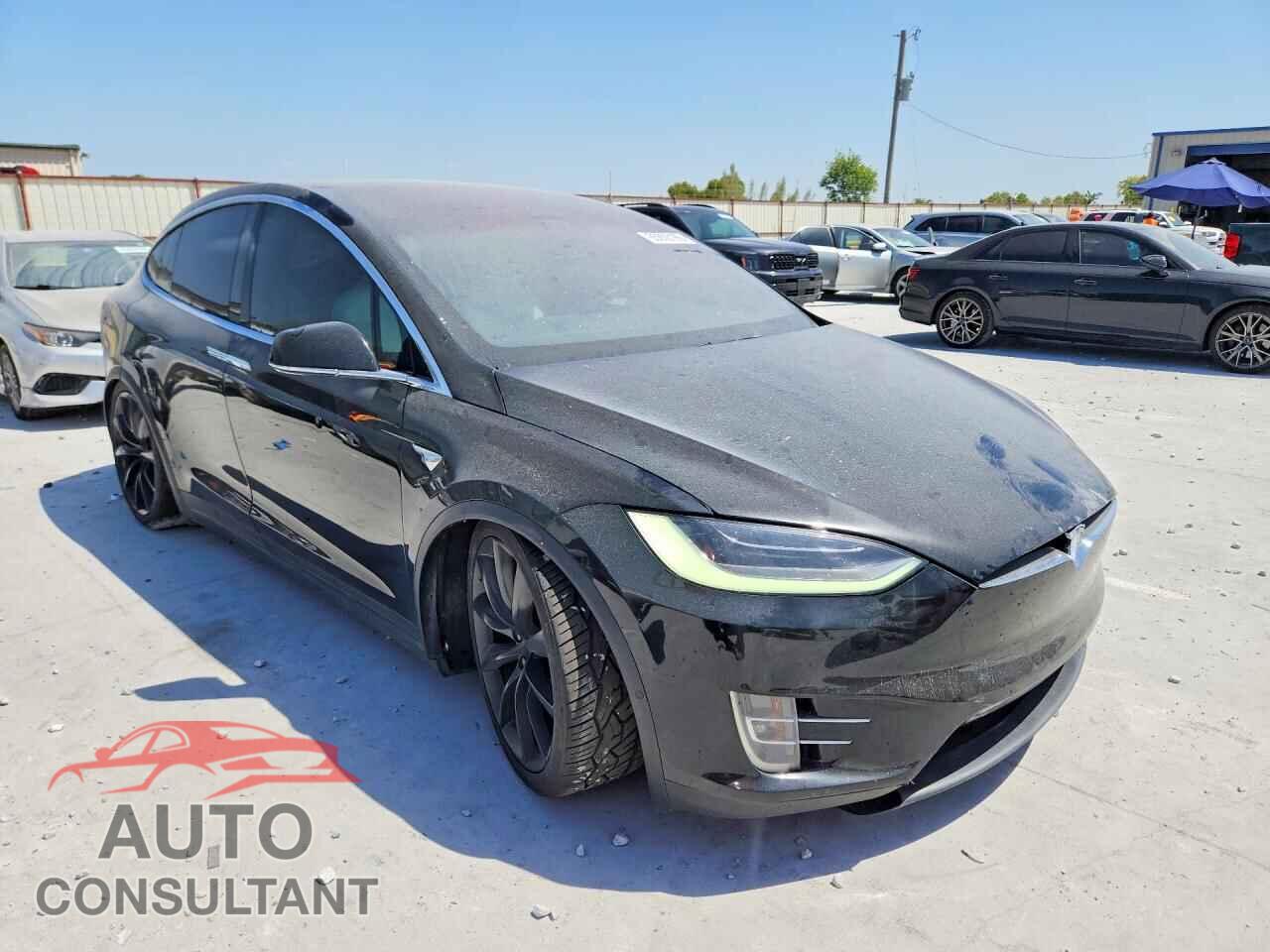 TESLA MODEL X 2017 - 5YJXCBE26HF043783