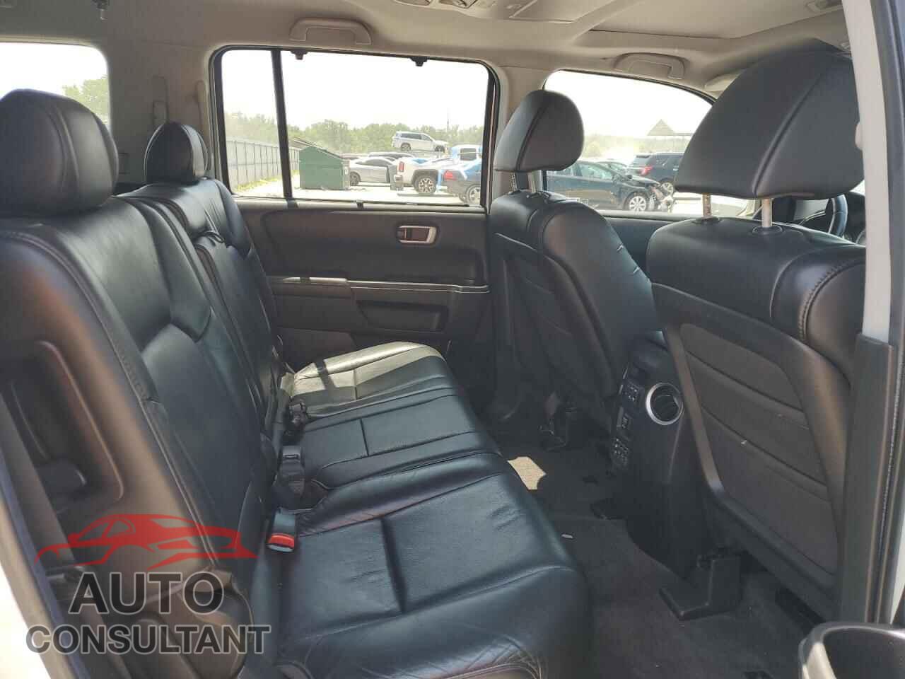HONDA PILOT 2011 - 5FNYF3H92BB054569