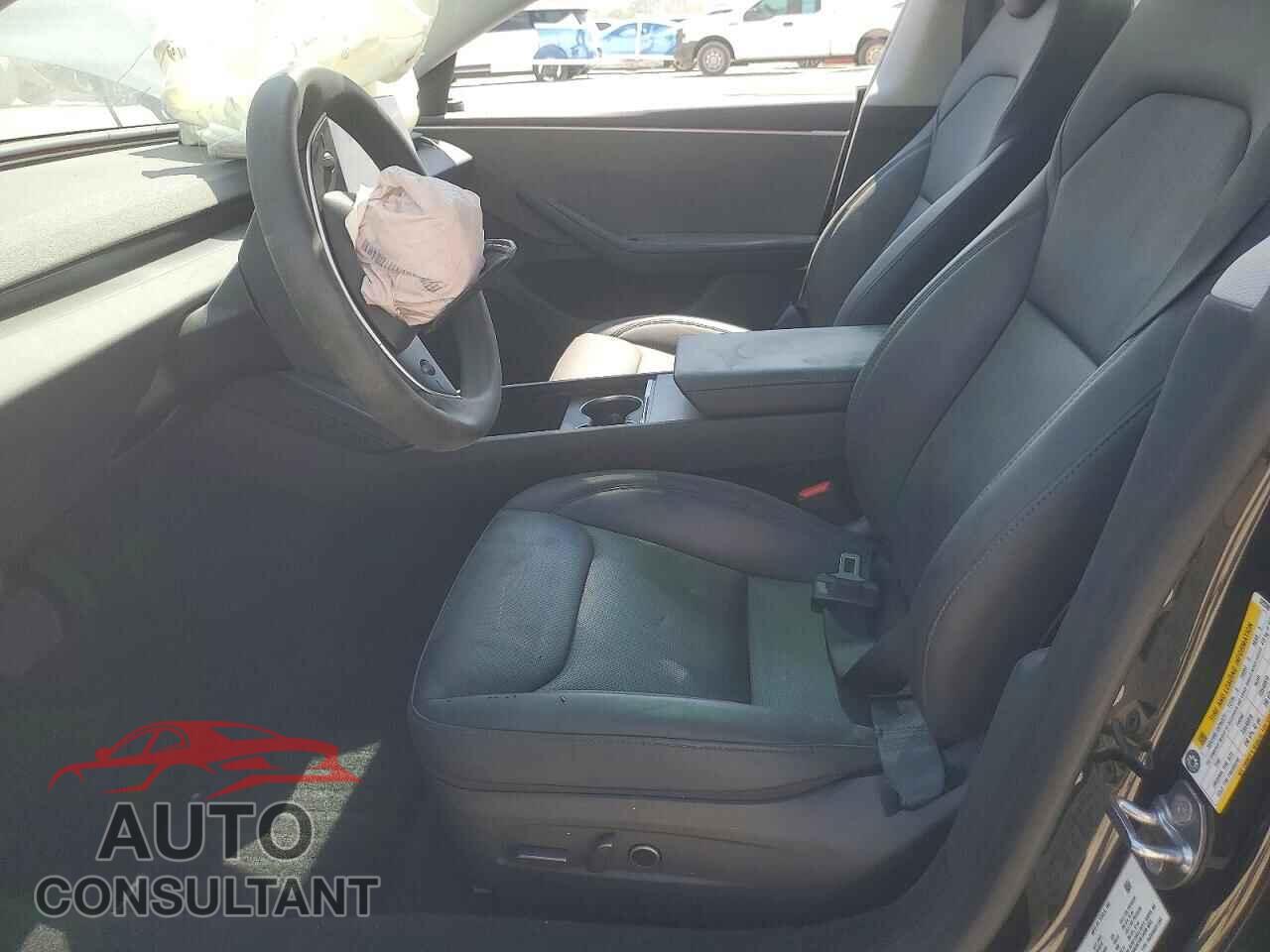 TESLA MODEL 3 2025 - 5YJ3E1EA7SF029389