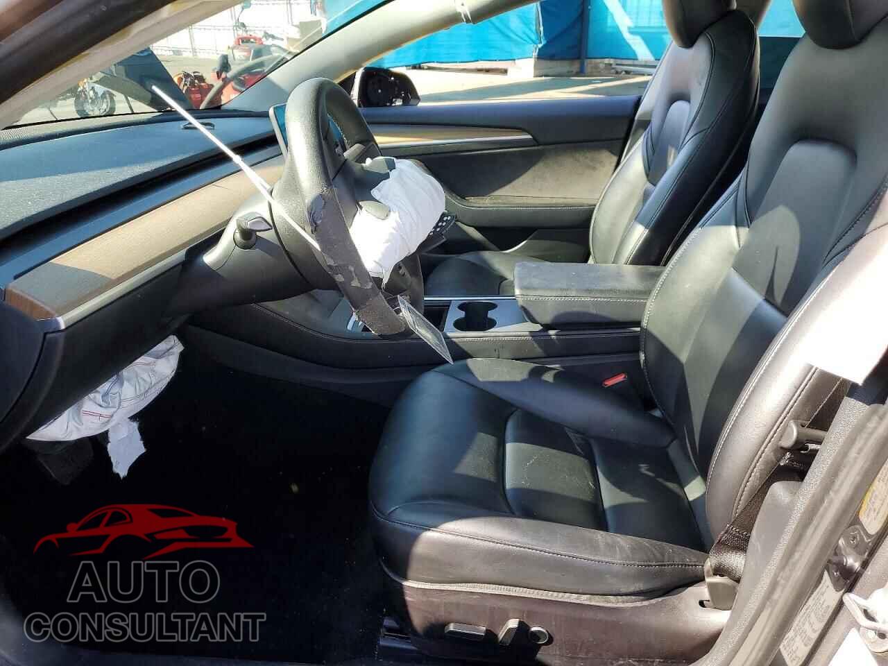 TESLA MODEL 3 2021 - 5YJ3E1EA2MF996897