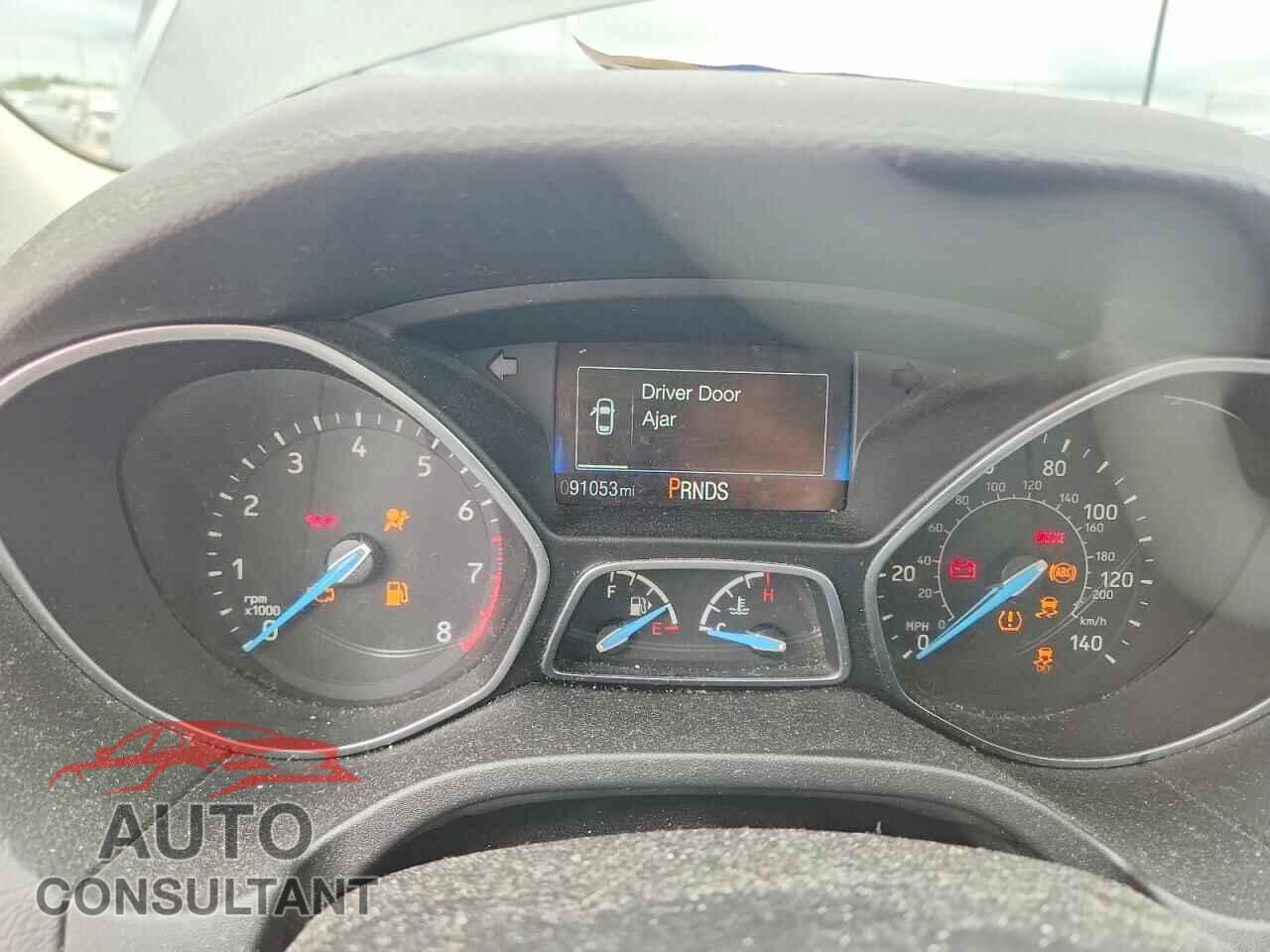 FORD FOCUS 2018 - 1FADP3FEXJL300927