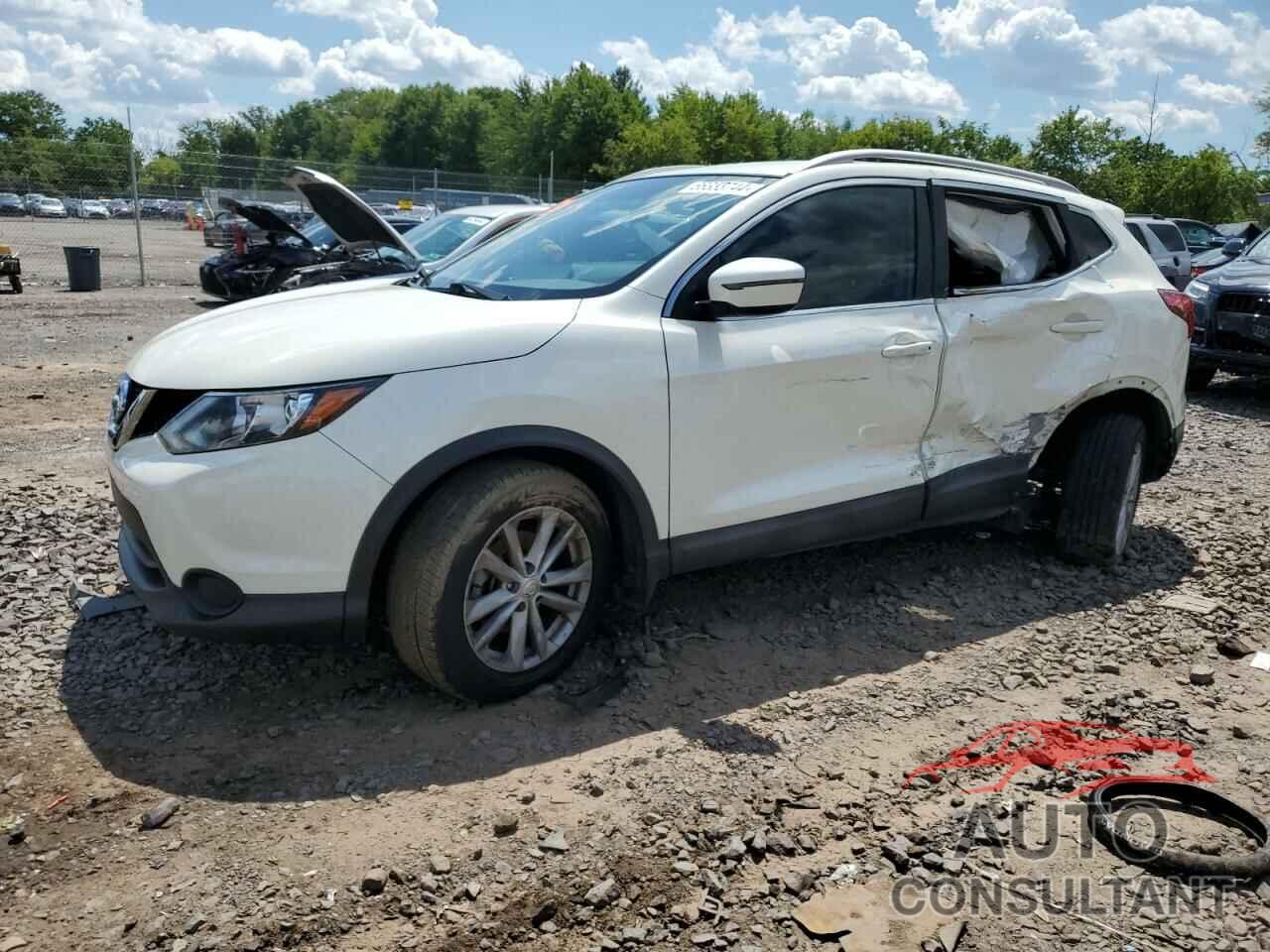 NISSAN ROGUE 2017 - JN1BJ1CR2HW140083