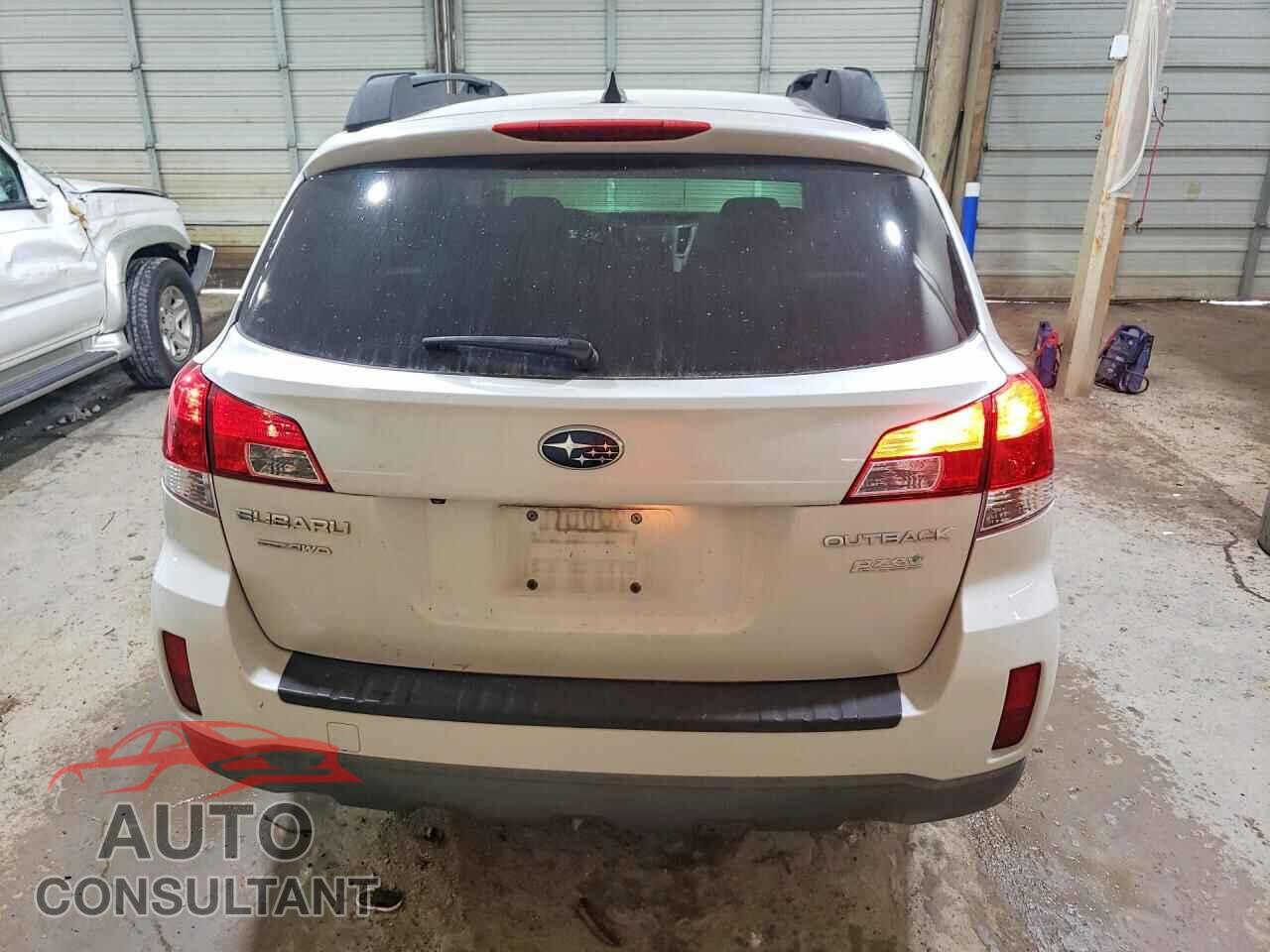 SUBARU OUTBACK 2014 - 4S4BRBLC5E3295310