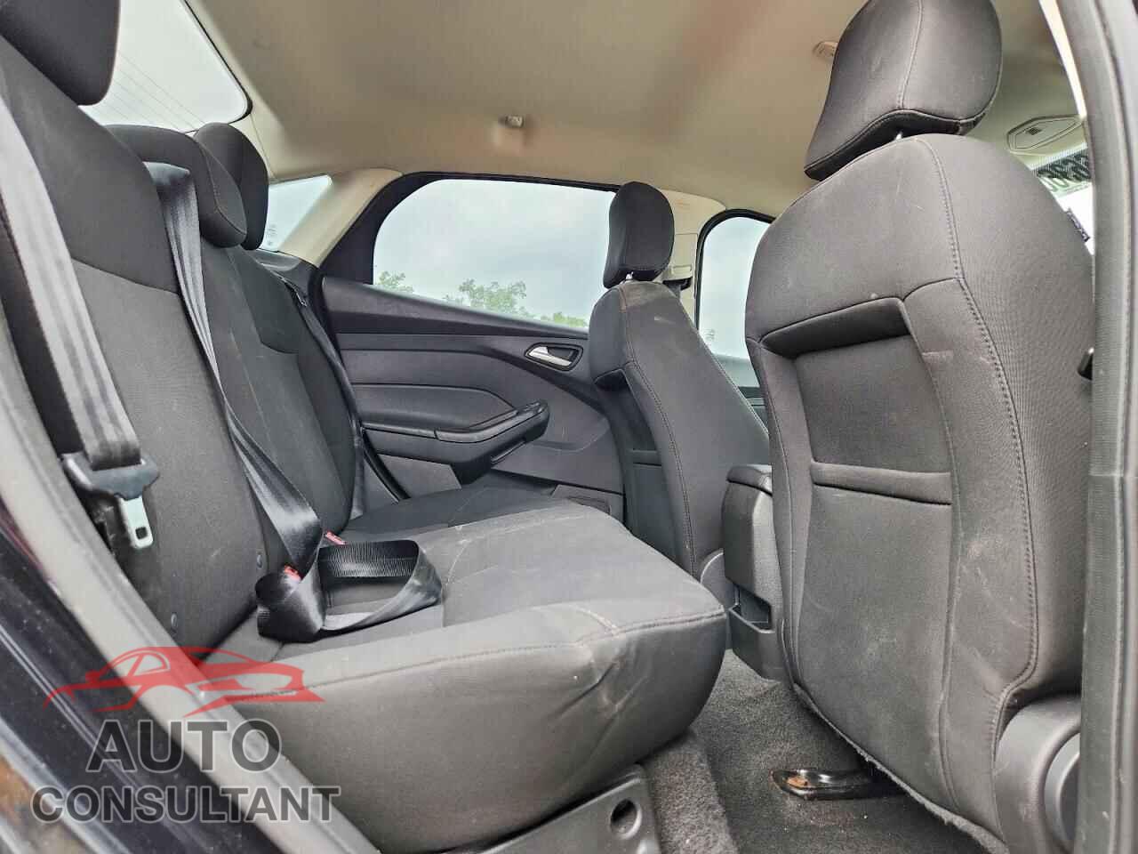 FORD FOCUS 2016 - 1FADP3F29GL250794