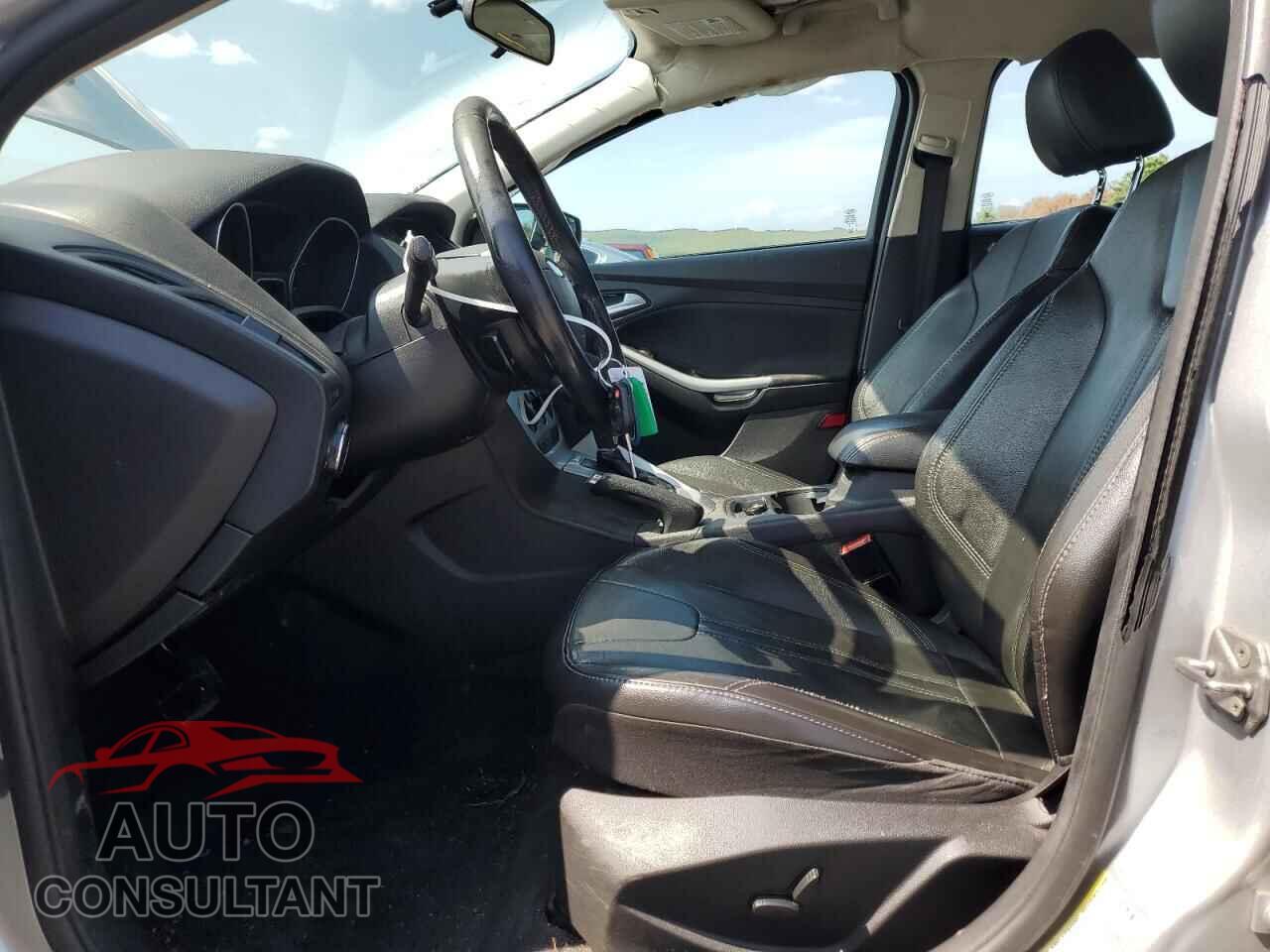 FORD FOCUS 2014 - 1FADP3K2XEL201770