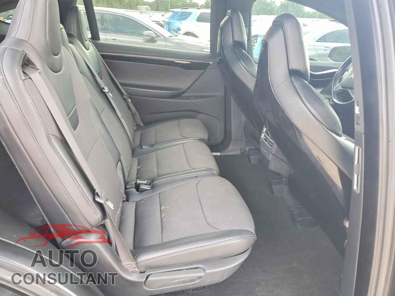 TESLA MODEL X 2017 - 5YJXCDE28HF031081