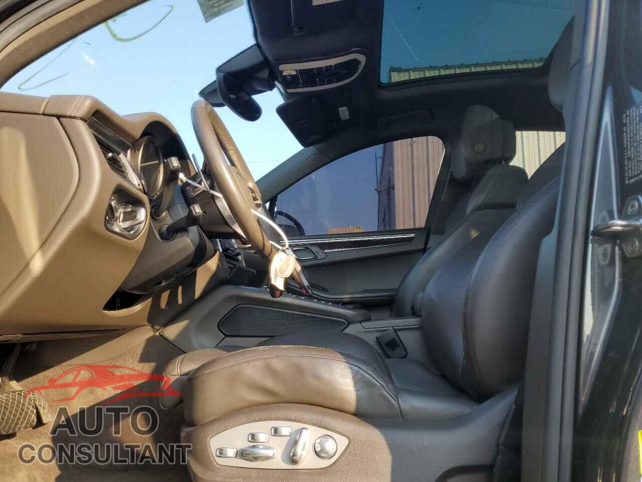 PORSCHE MACAN 2018 - WP1AB2A55JLB38331